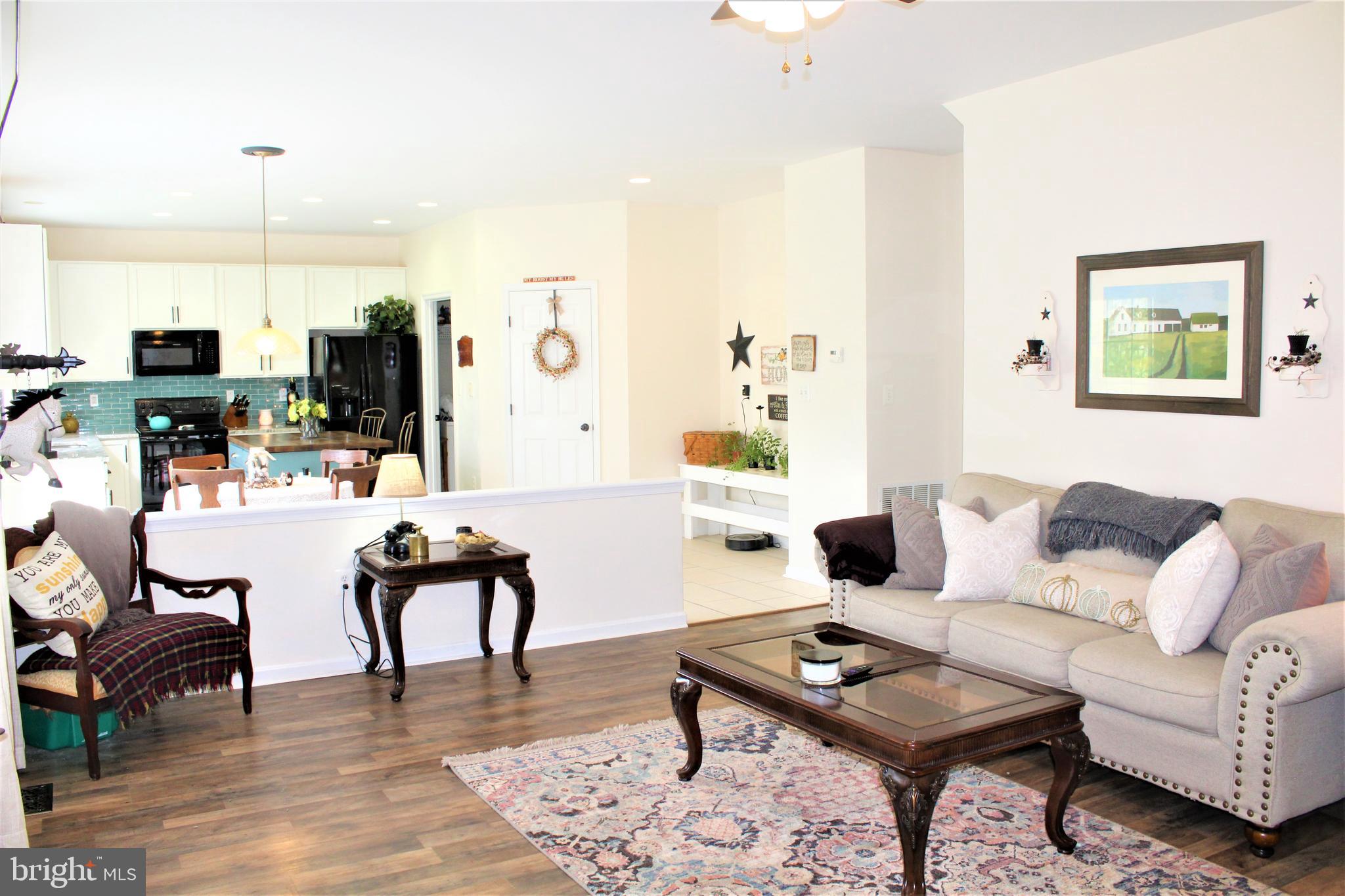 ORANGE ESTATES - Residential