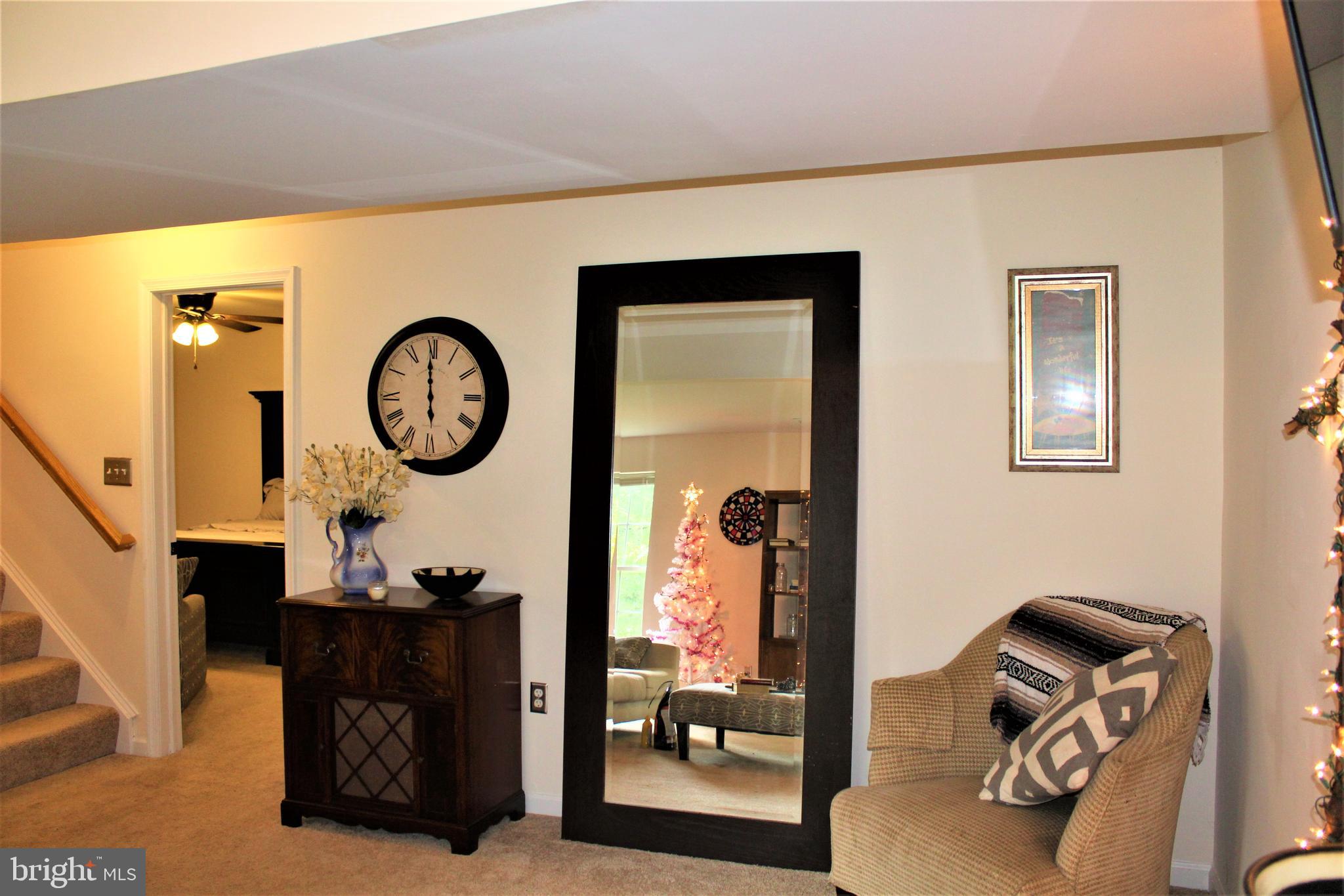 ORANGE ESTATES - Residential