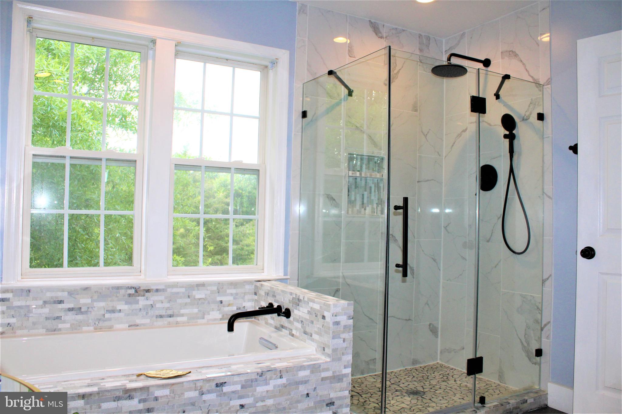 ORANGE ESTATES - Residential