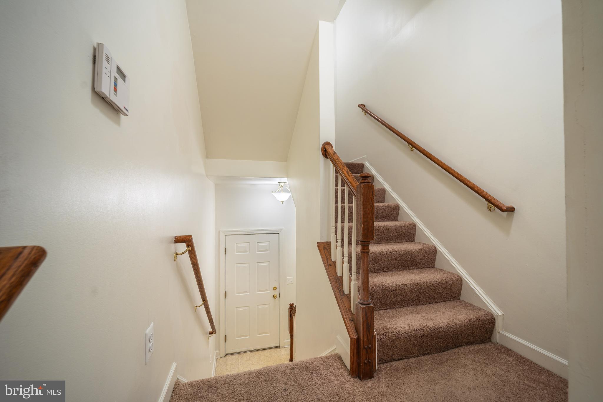 VILLAGES OF POTOMAC AT INDIAN HEAD - Residential Lease