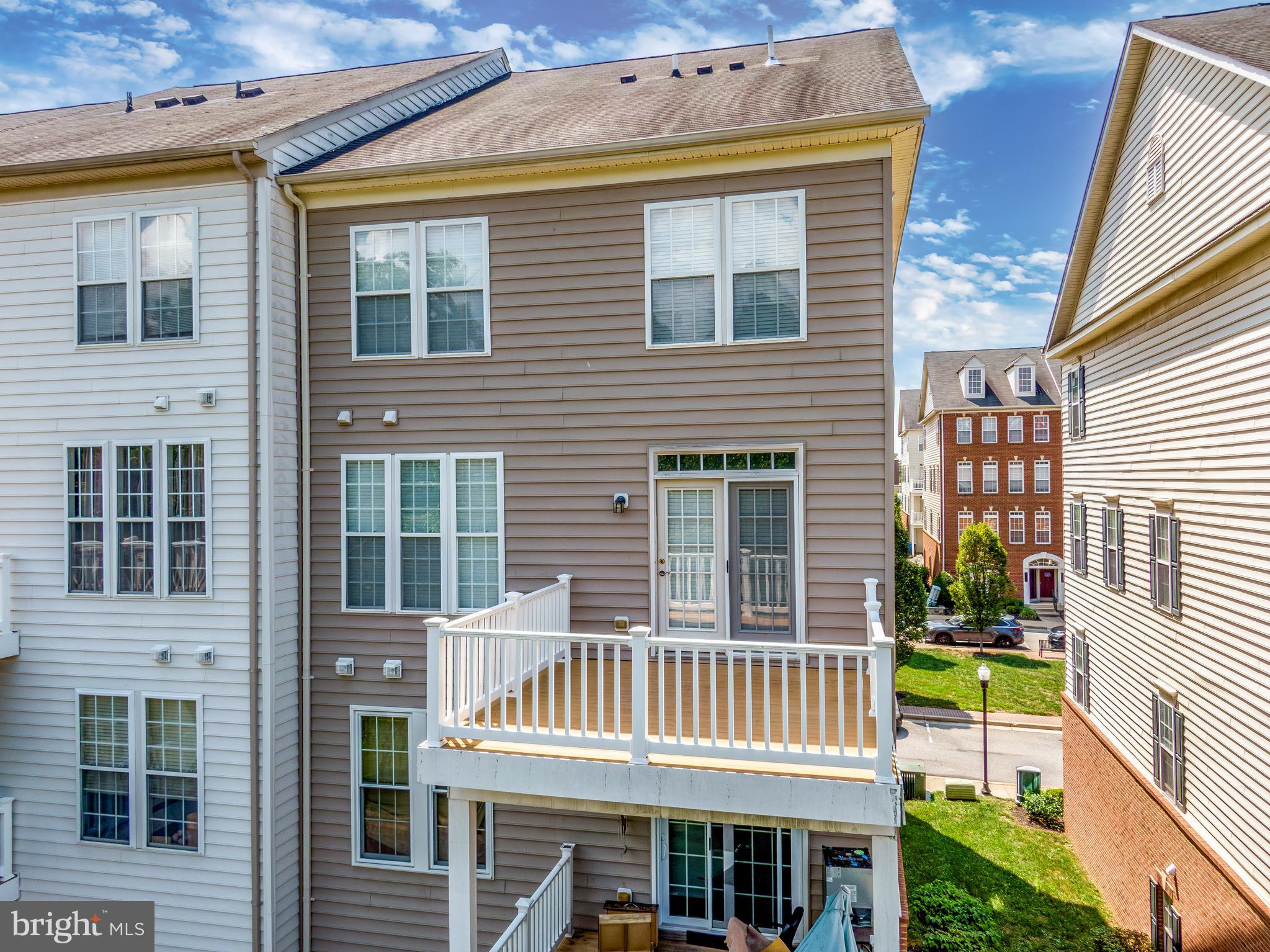 VILLAGES OF POTOMAC AT INDIAN HEAD - Residential Lease