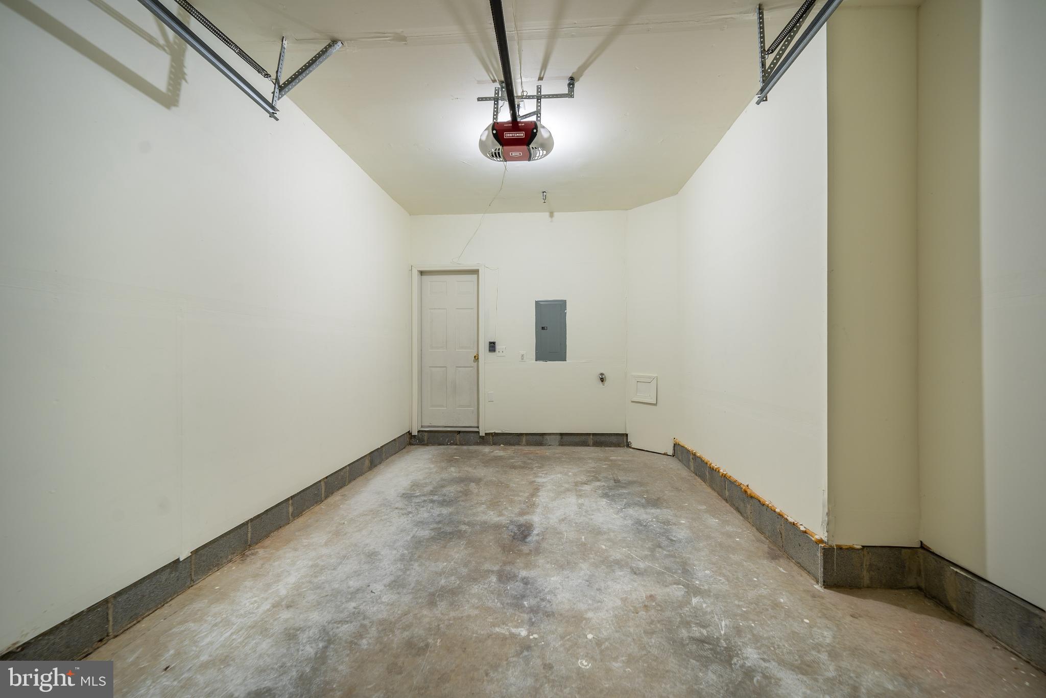 VILLAGES OF POTOMAC AT INDIAN HEAD - Residential Lease