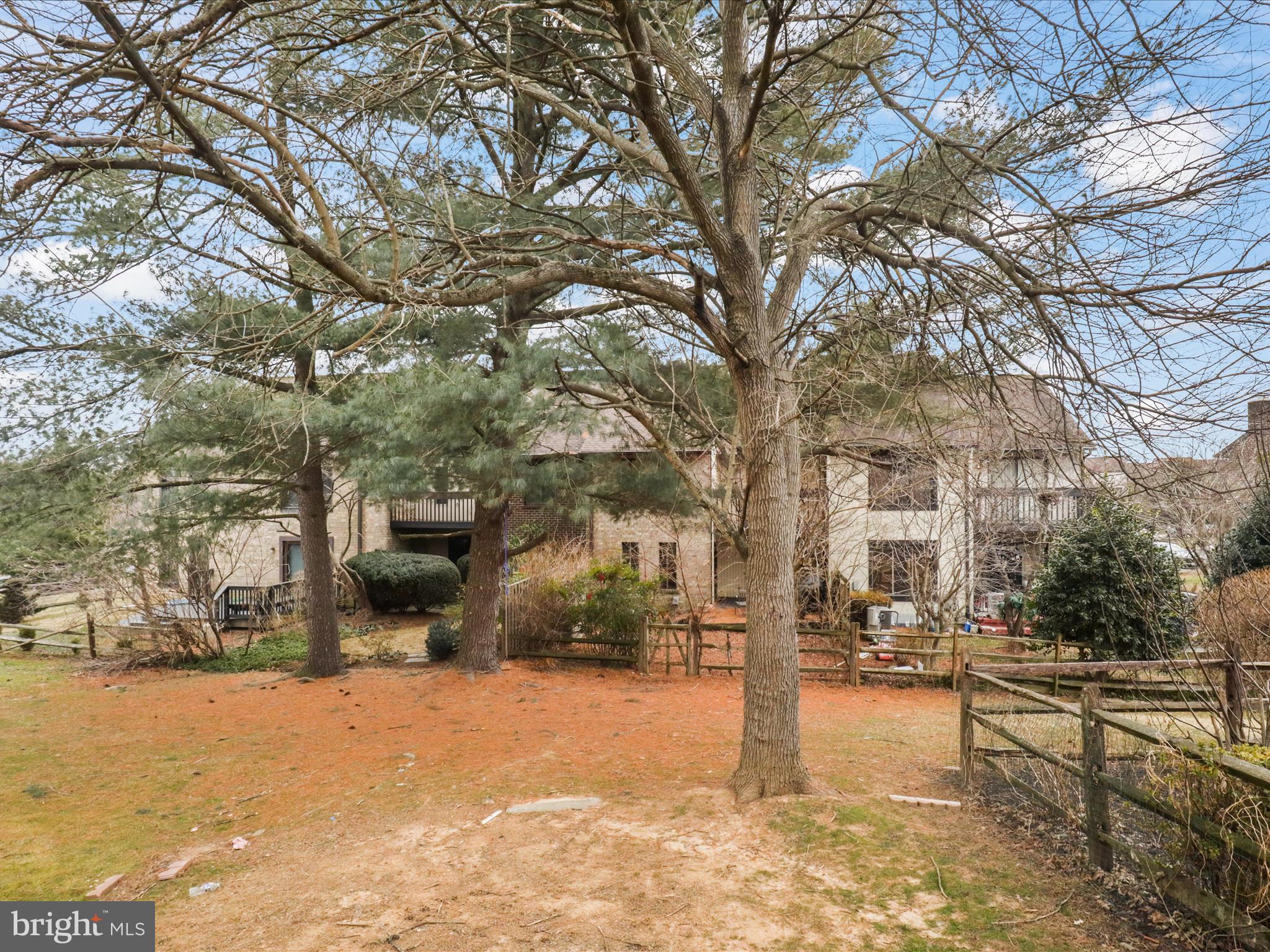 ARROWHEAD - Residential