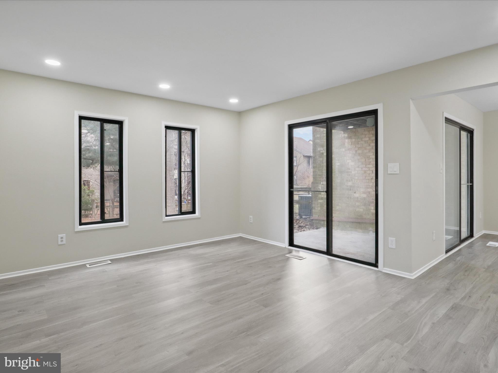 ARROWHEAD - Residential