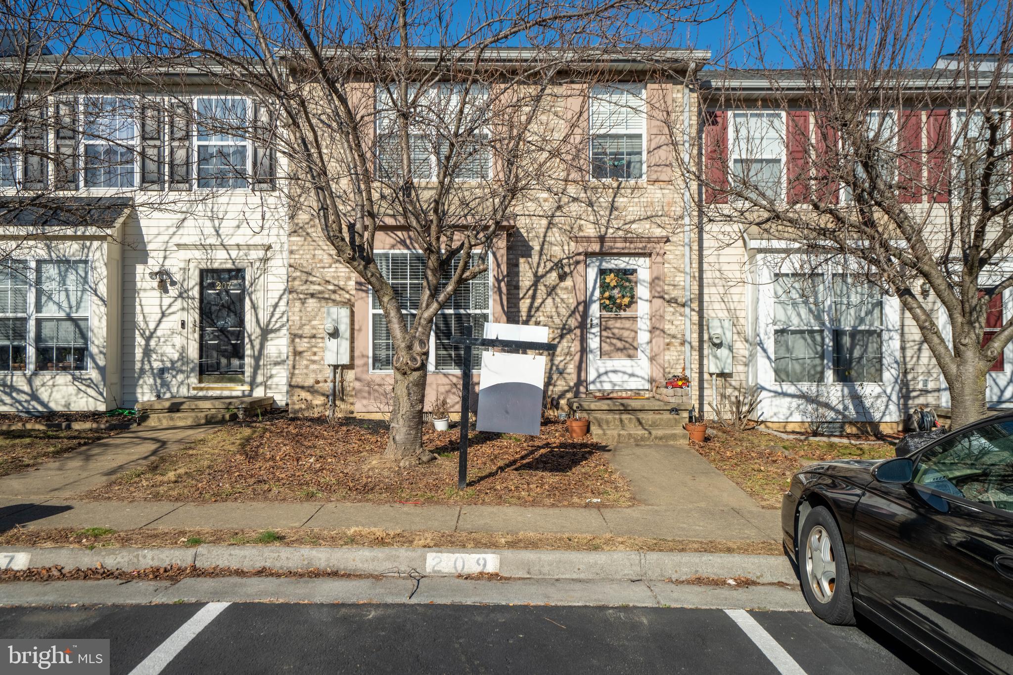 HUNTINGTON MEADOWS - Residential