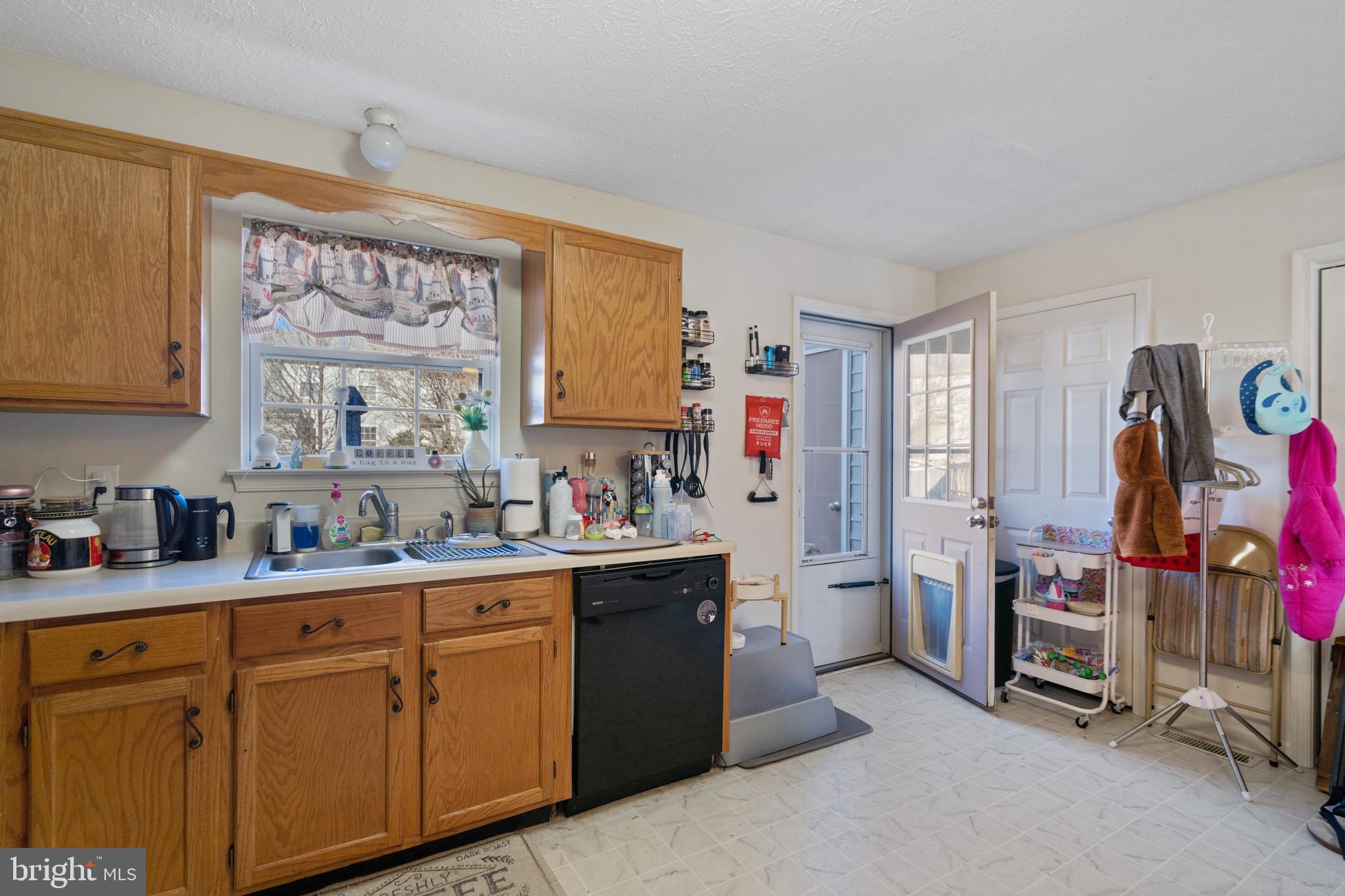 HUNTINGTON MEADOWS - Residential