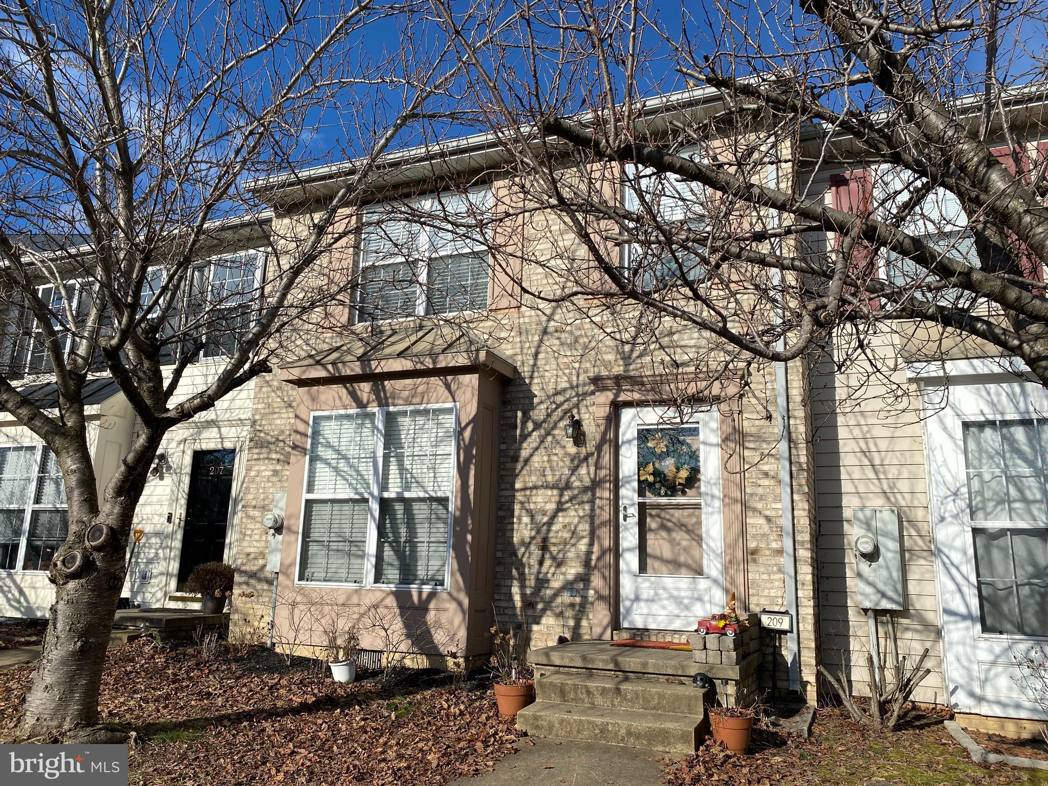 HUNTINGTON MEADOWS - Residential