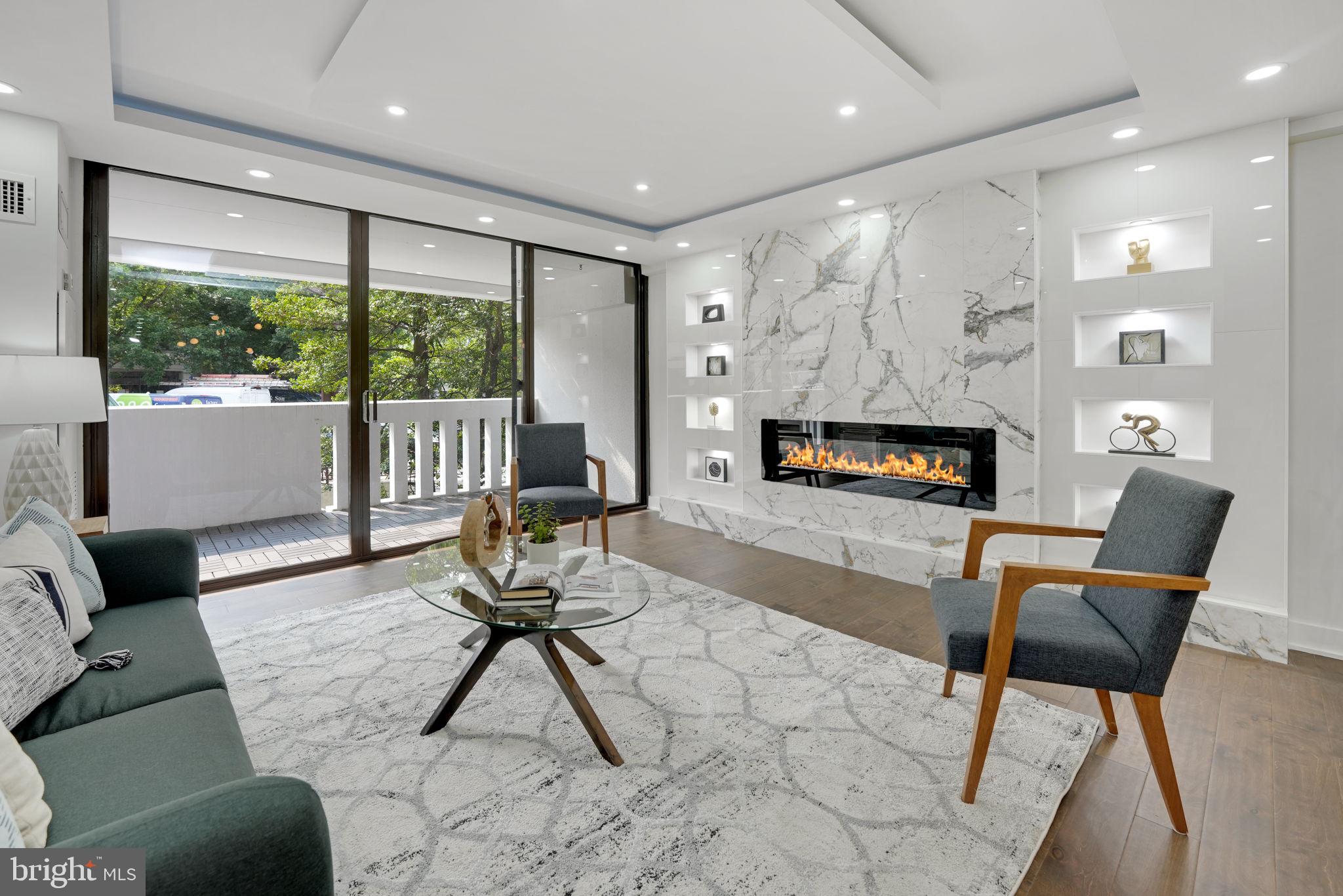 ALEXANDRIA KNOLLS - Residential