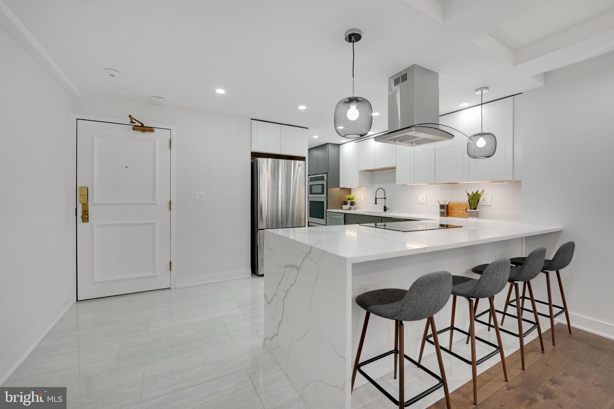 ALEXANDRIA KNOLLS - Residential