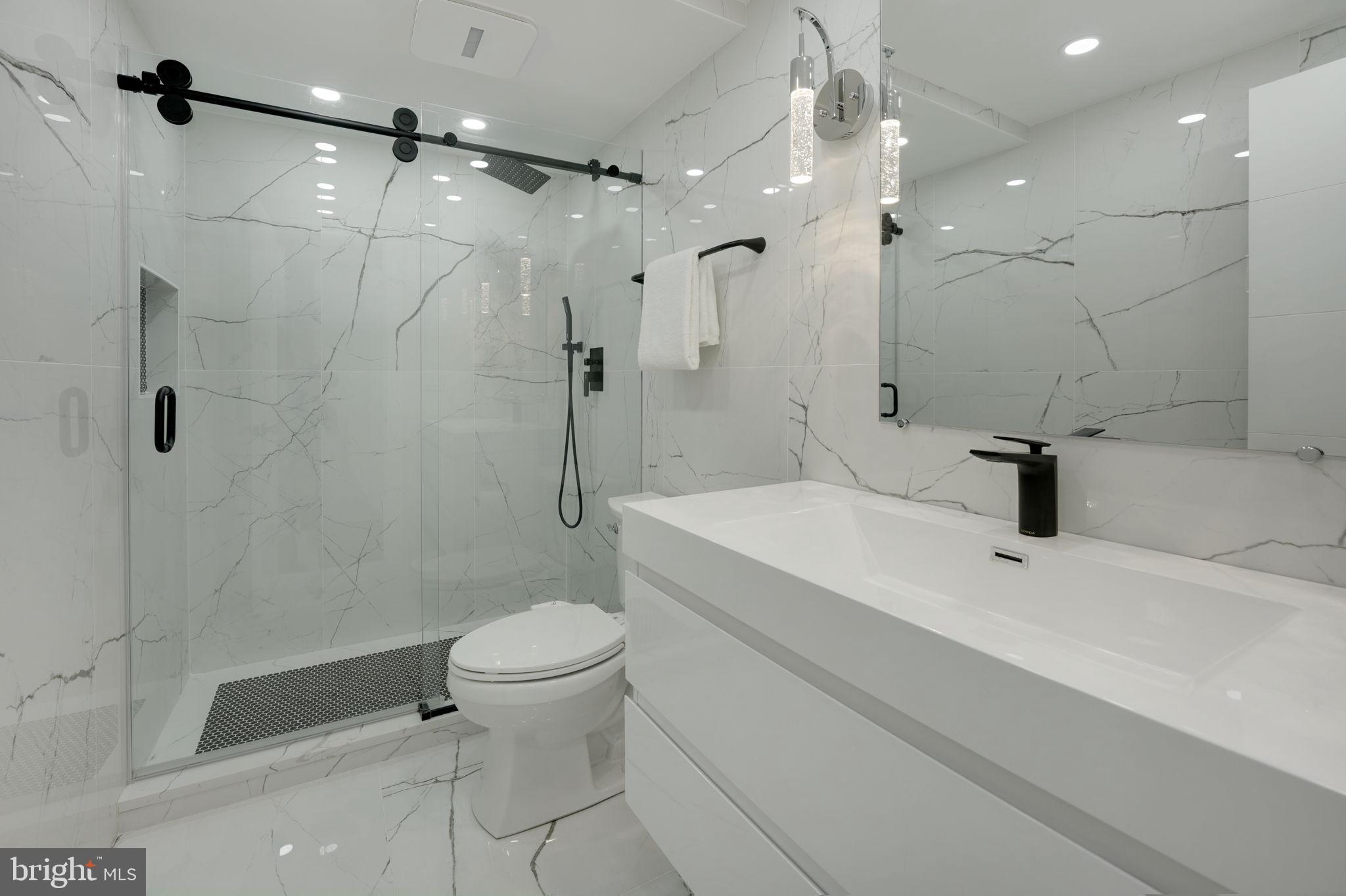 ALEXANDRIA KNOLLS - Residential