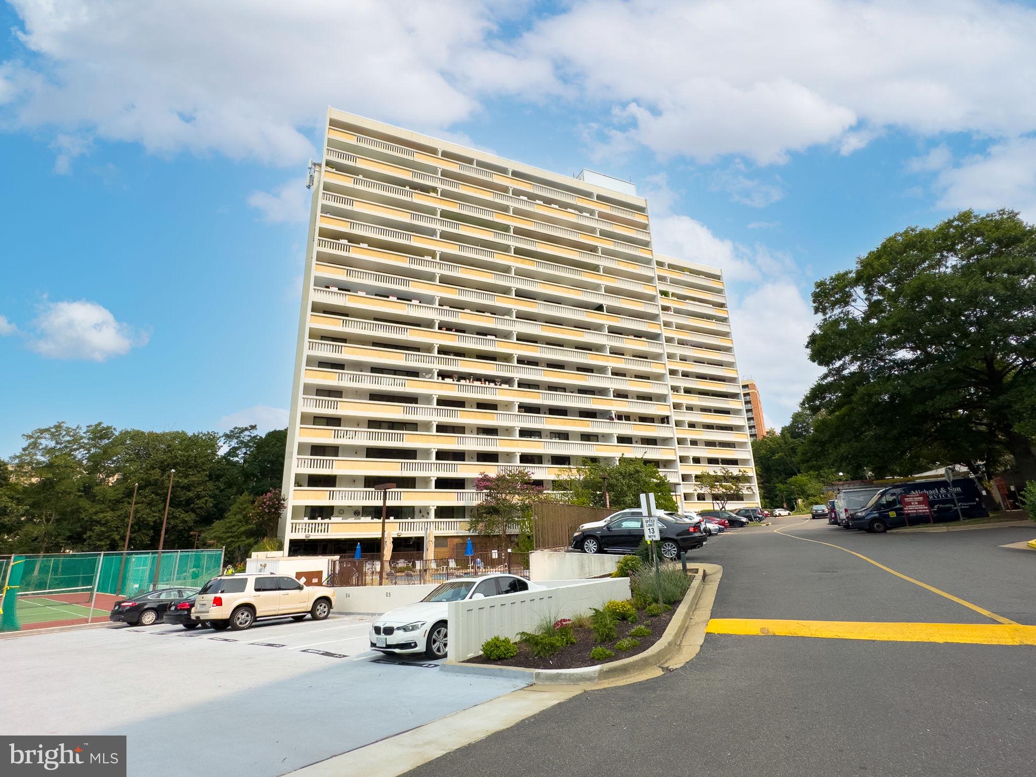 ALEXANDRIA KNOLLS - Residential