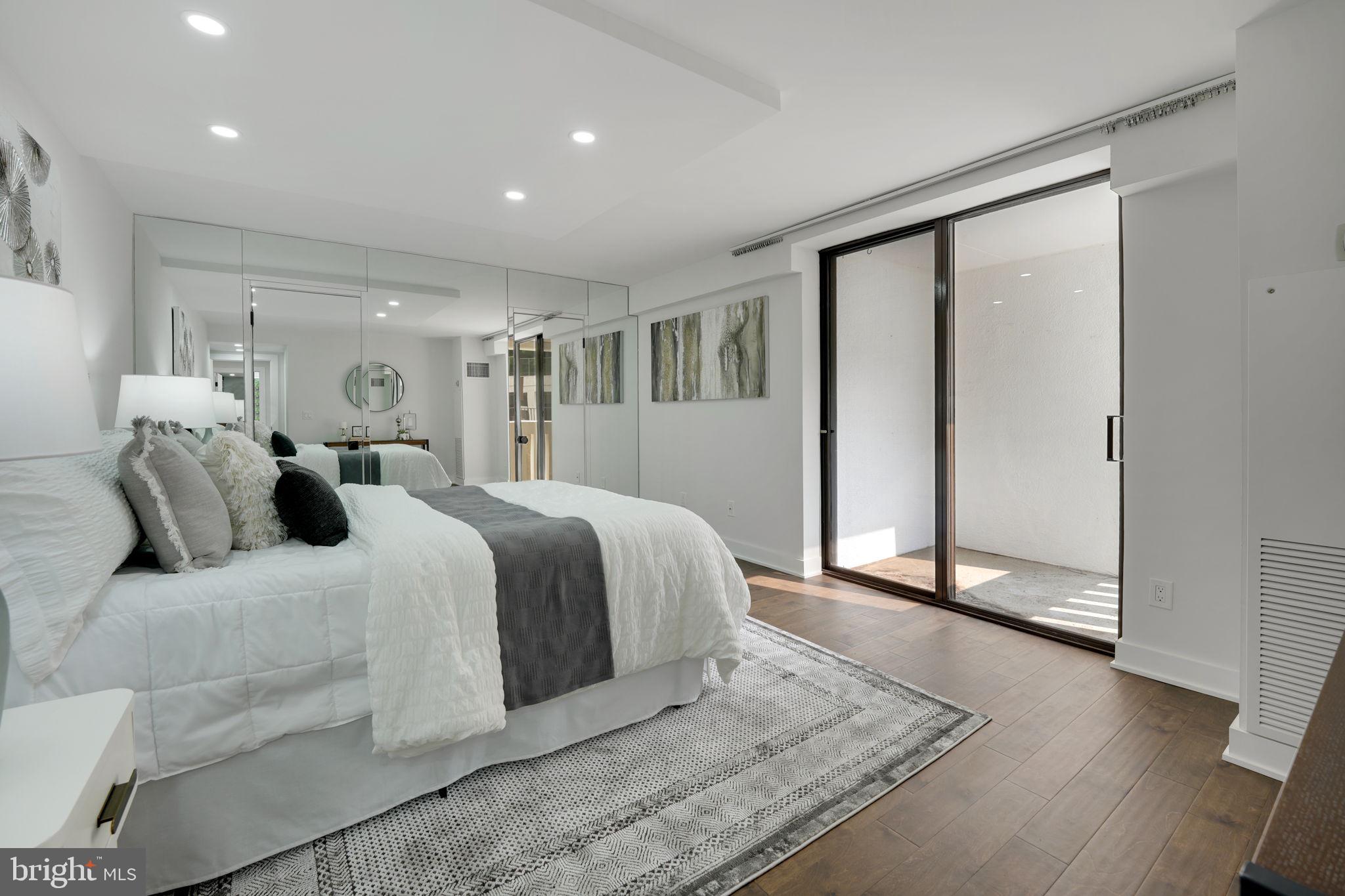 ALEXANDRIA KNOLLS - Residential