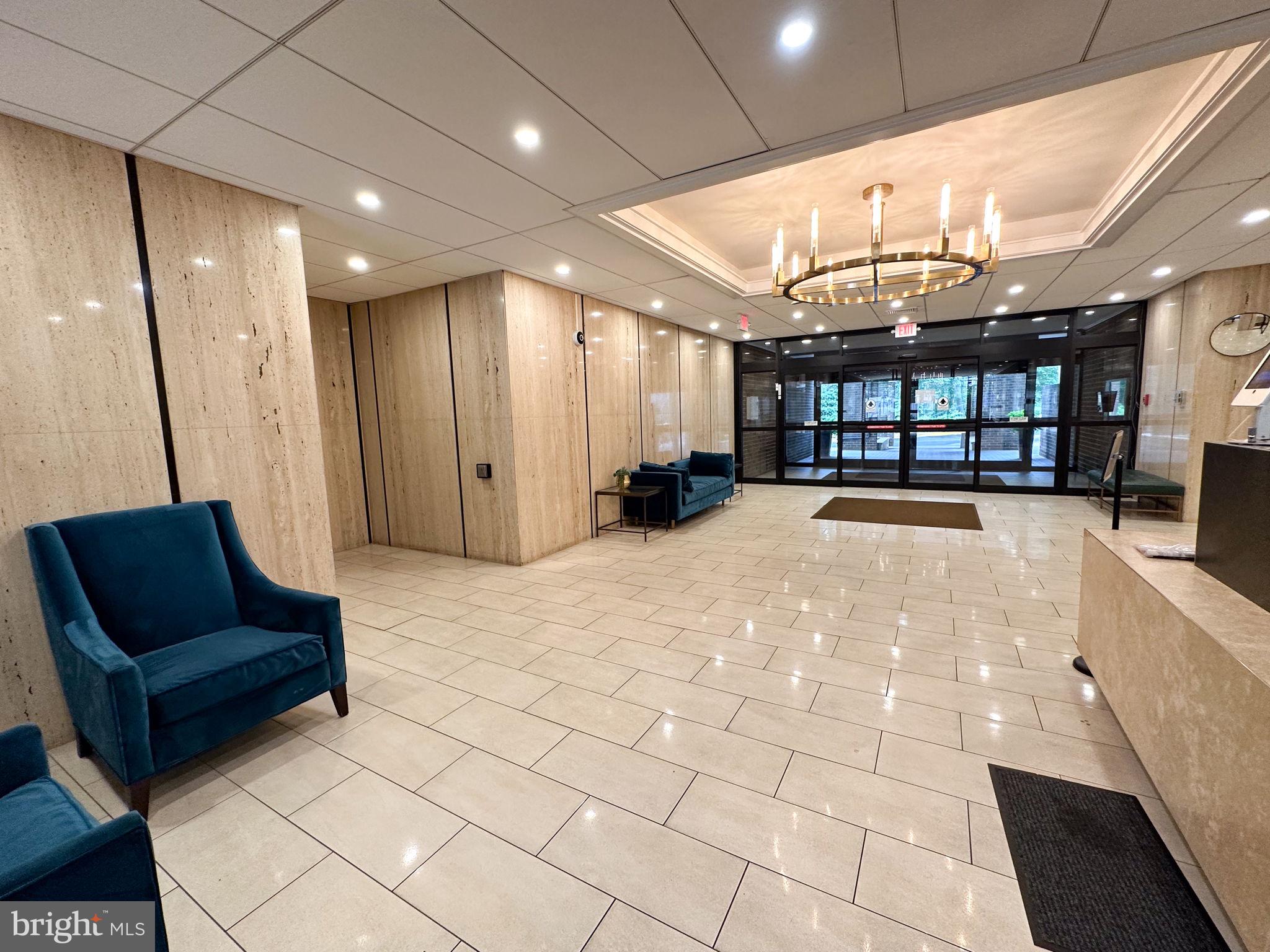 ALEXANDRIA KNOLLS - Residential