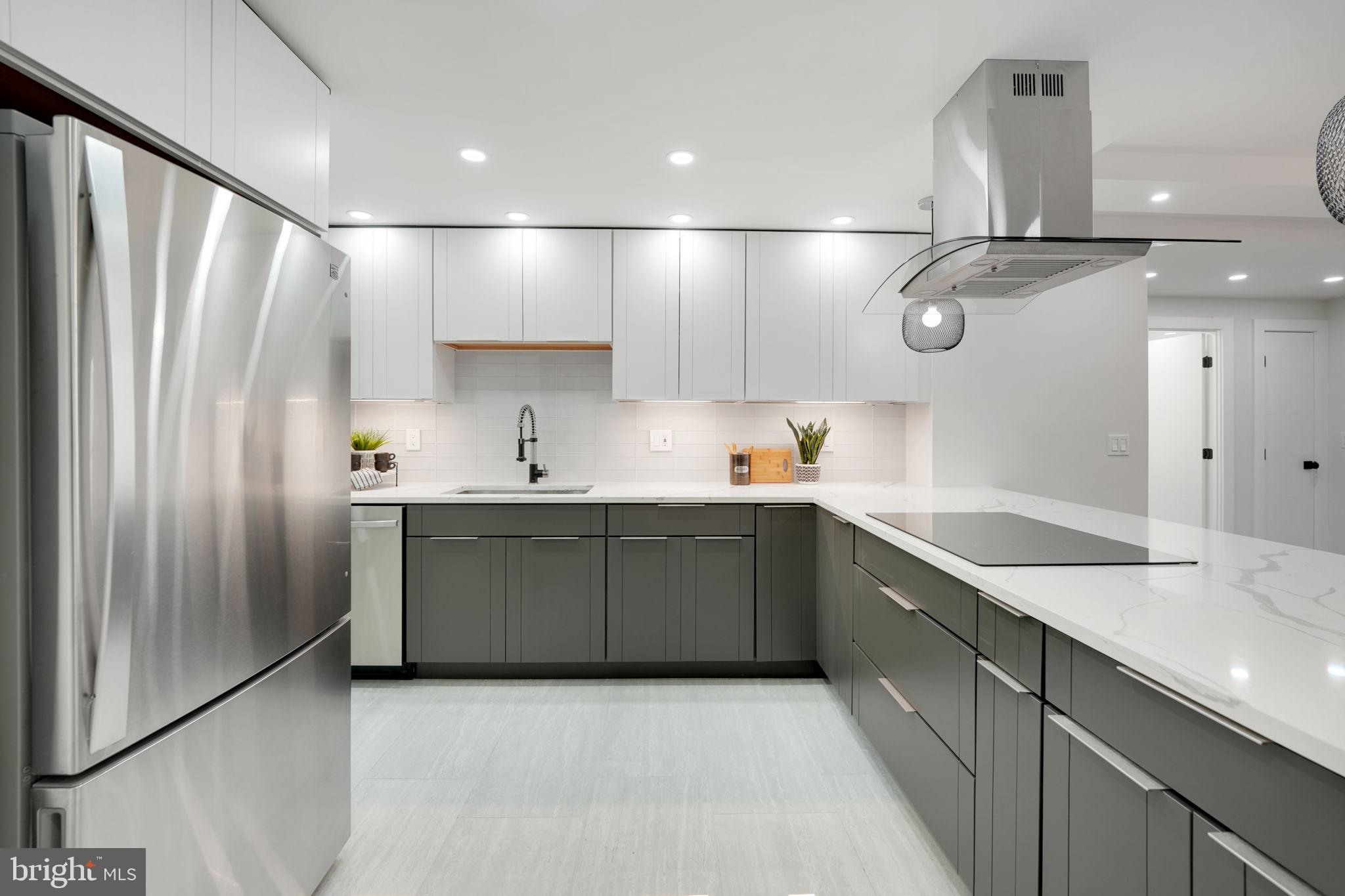 ALEXANDRIA KNOLLS - Residential