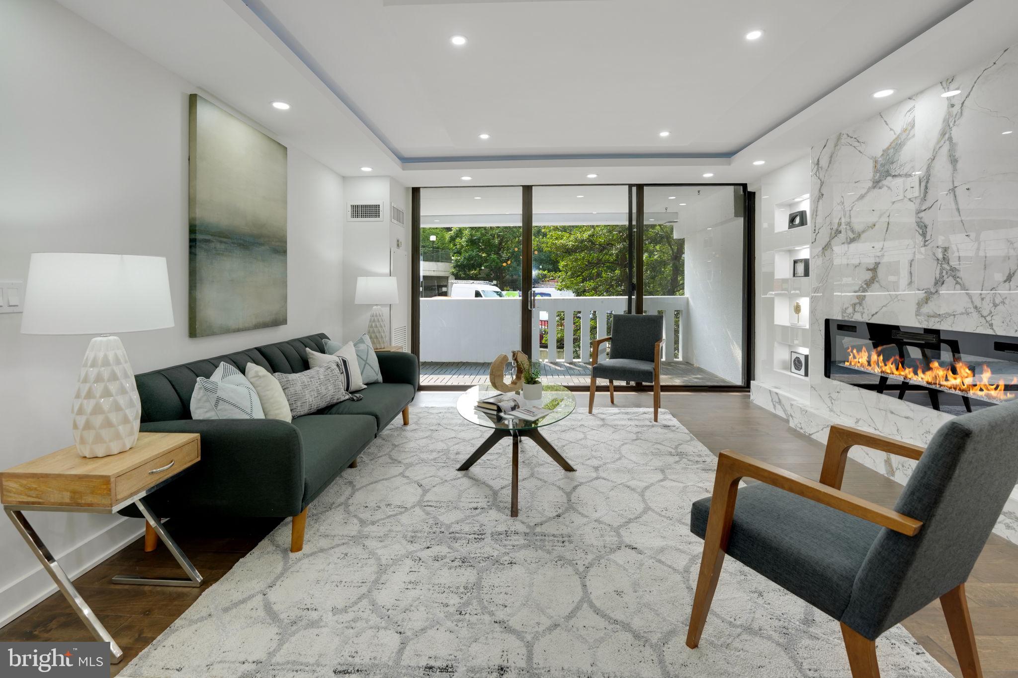 ALEXANDRIA KNOLLS - Residential