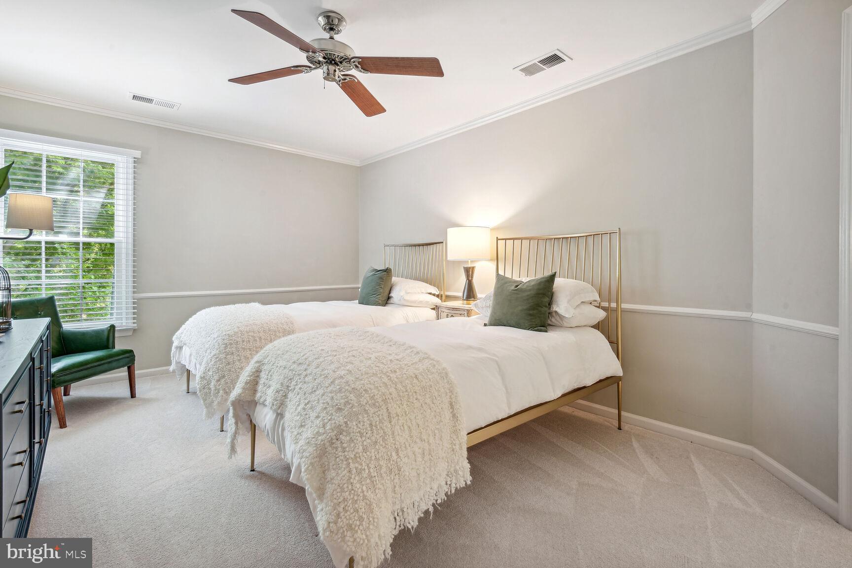 SPRING MEADOWS - Residential