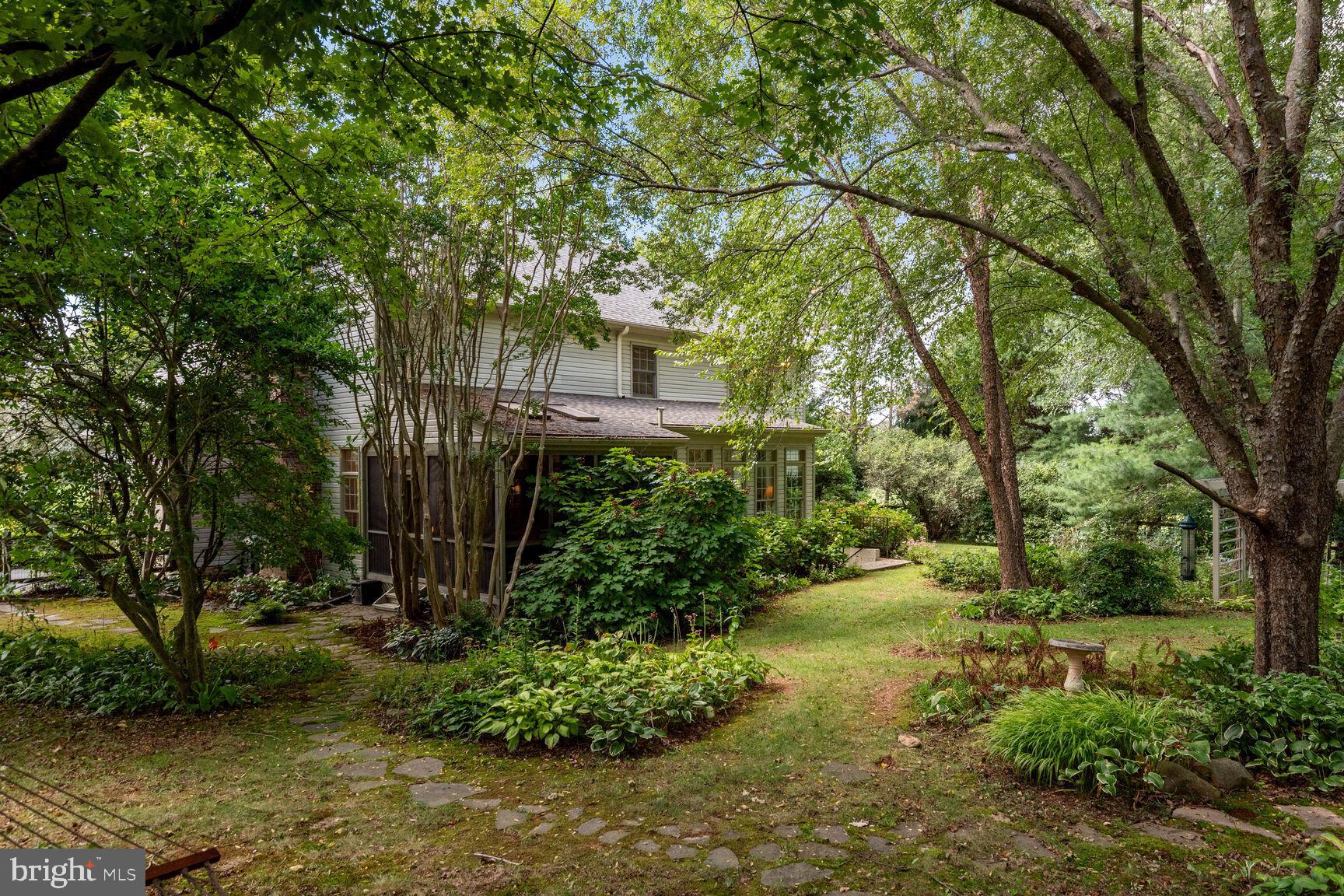 SPRING MEADOWS - Residential