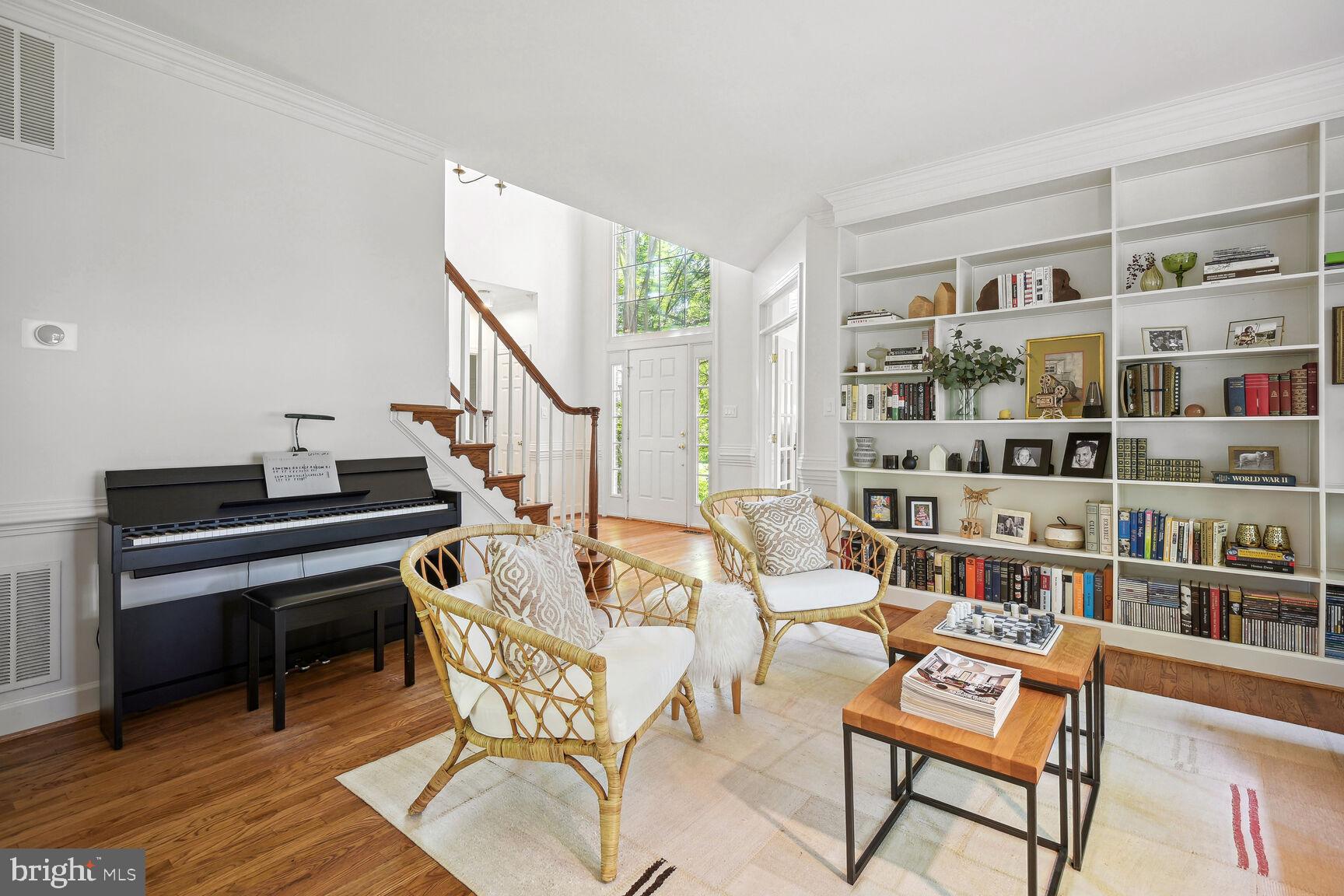 SPRING MEADOWS - Residential