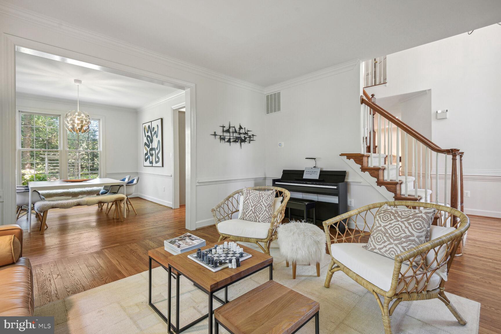 SPRING MEADOWS - Residential