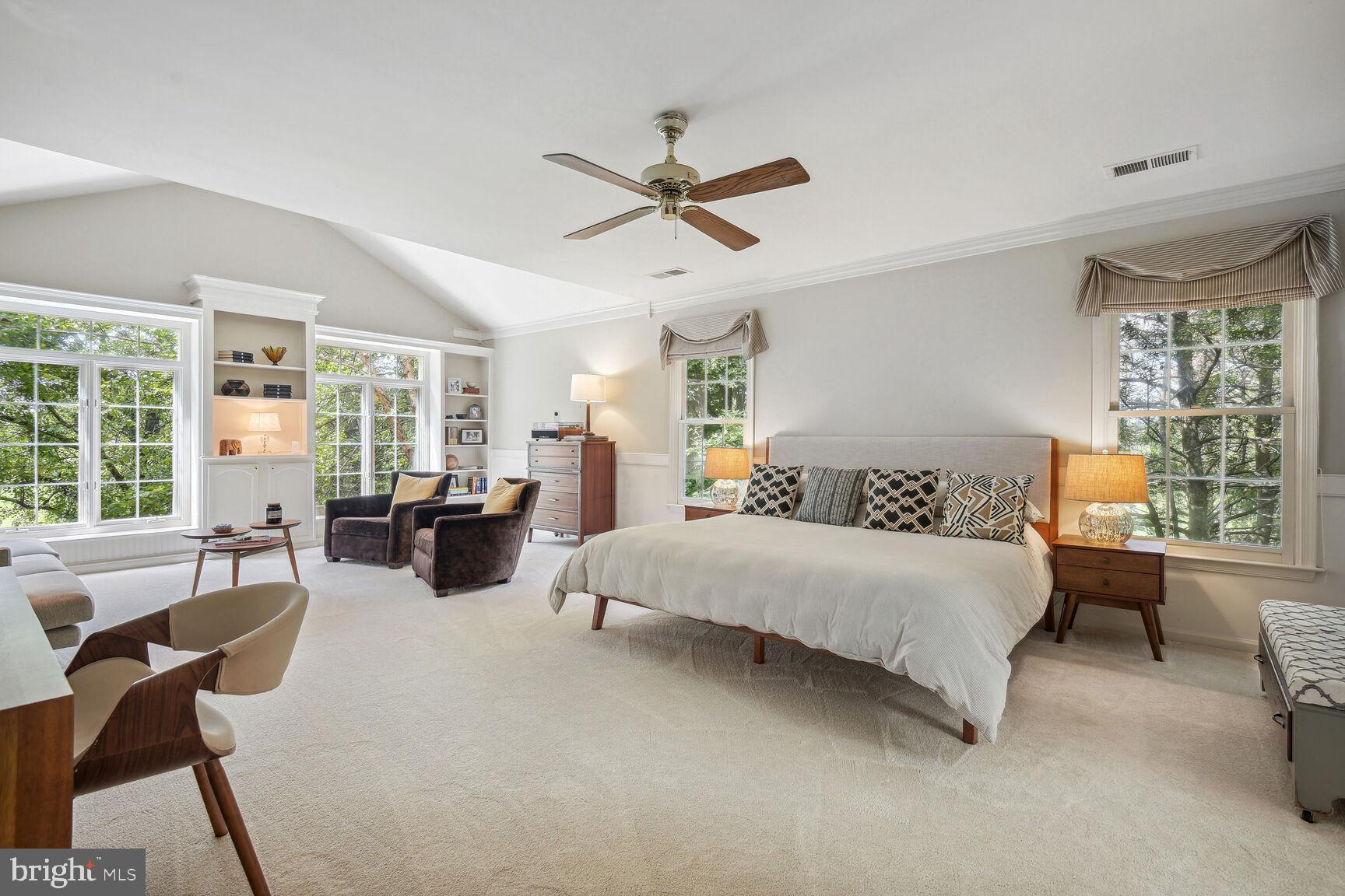 SPRING MEADOWS - Residential