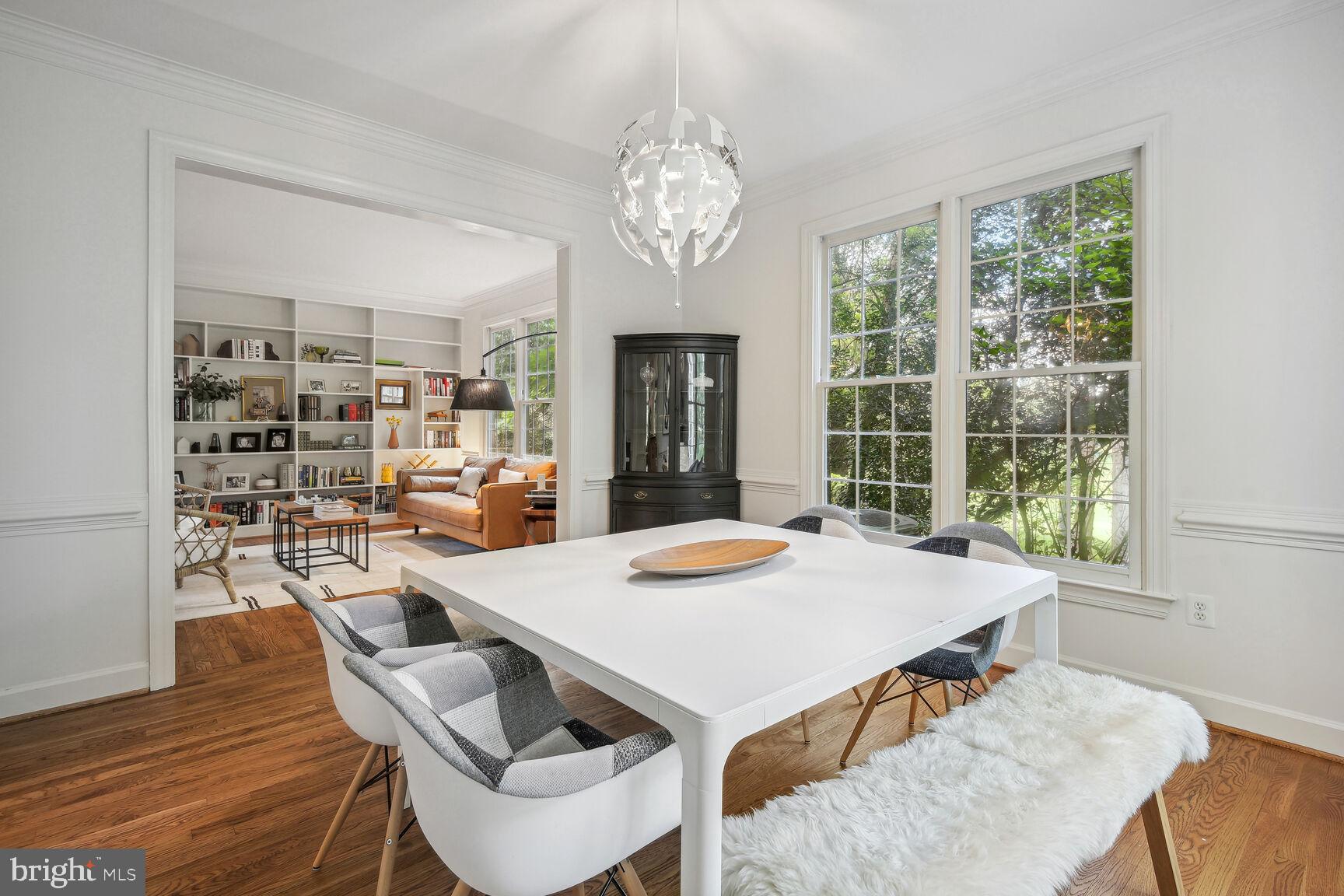 SPRING MEADOWS - Residential