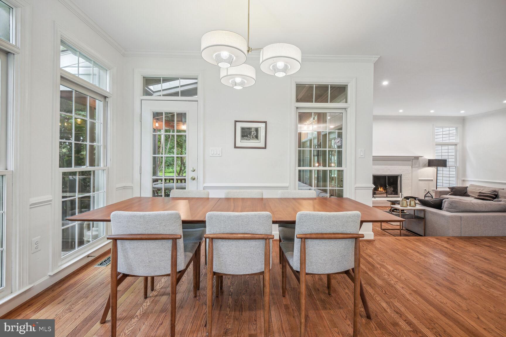 SPRING MEADOWS - Residential