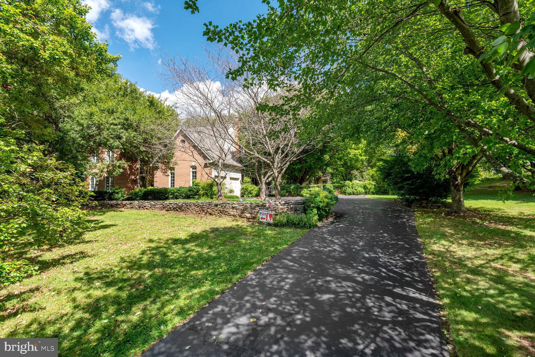 SPRING MEADOWS - Residential