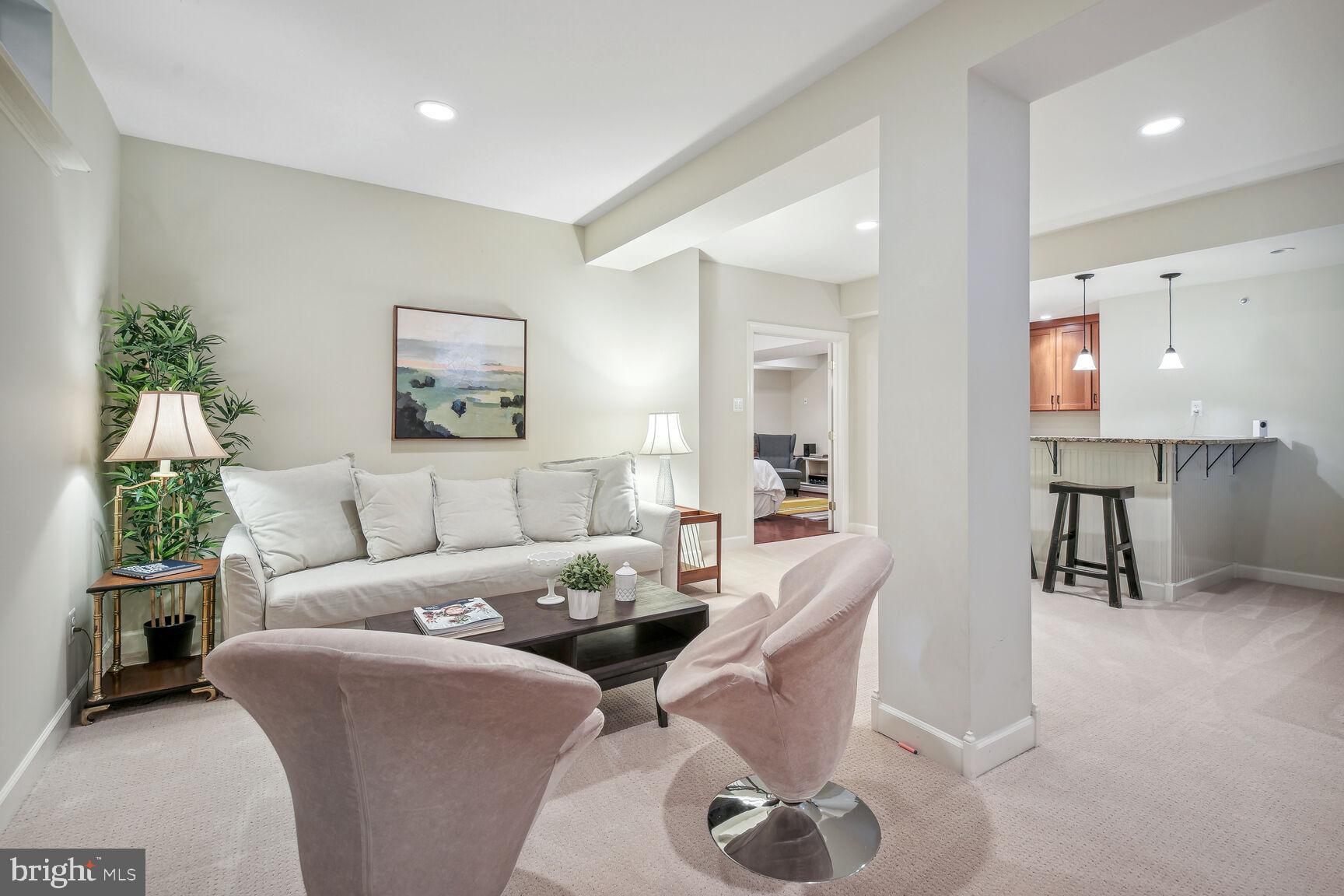 SPRING MEADOWS - Residential