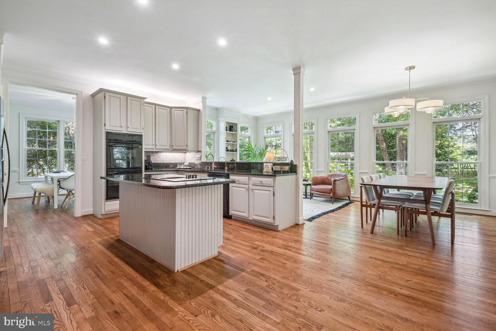 SPRING MEADOWS - Residential