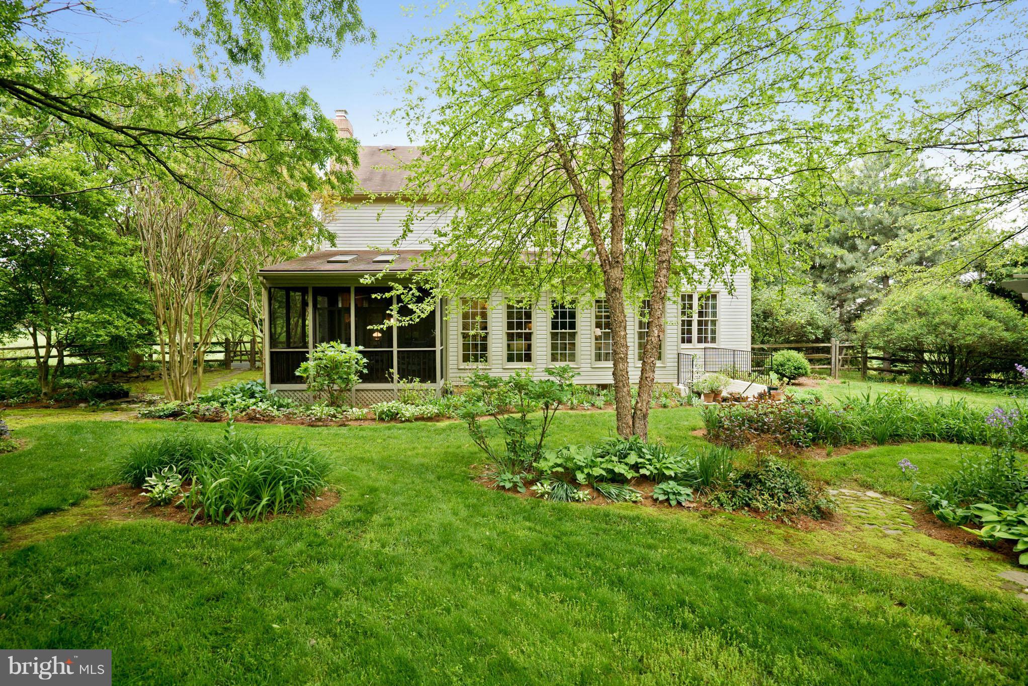 SPRING MEADOWS - Residential