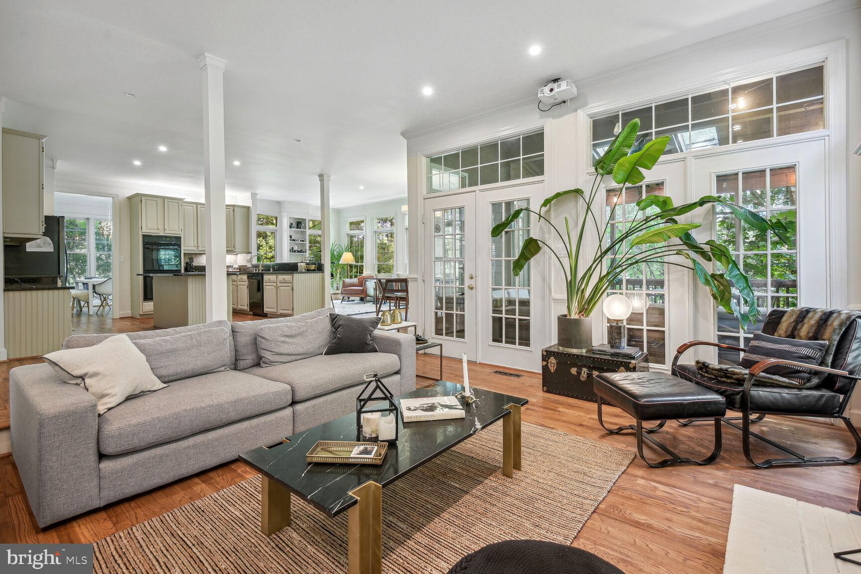 SPRING MEADOWS - Residential