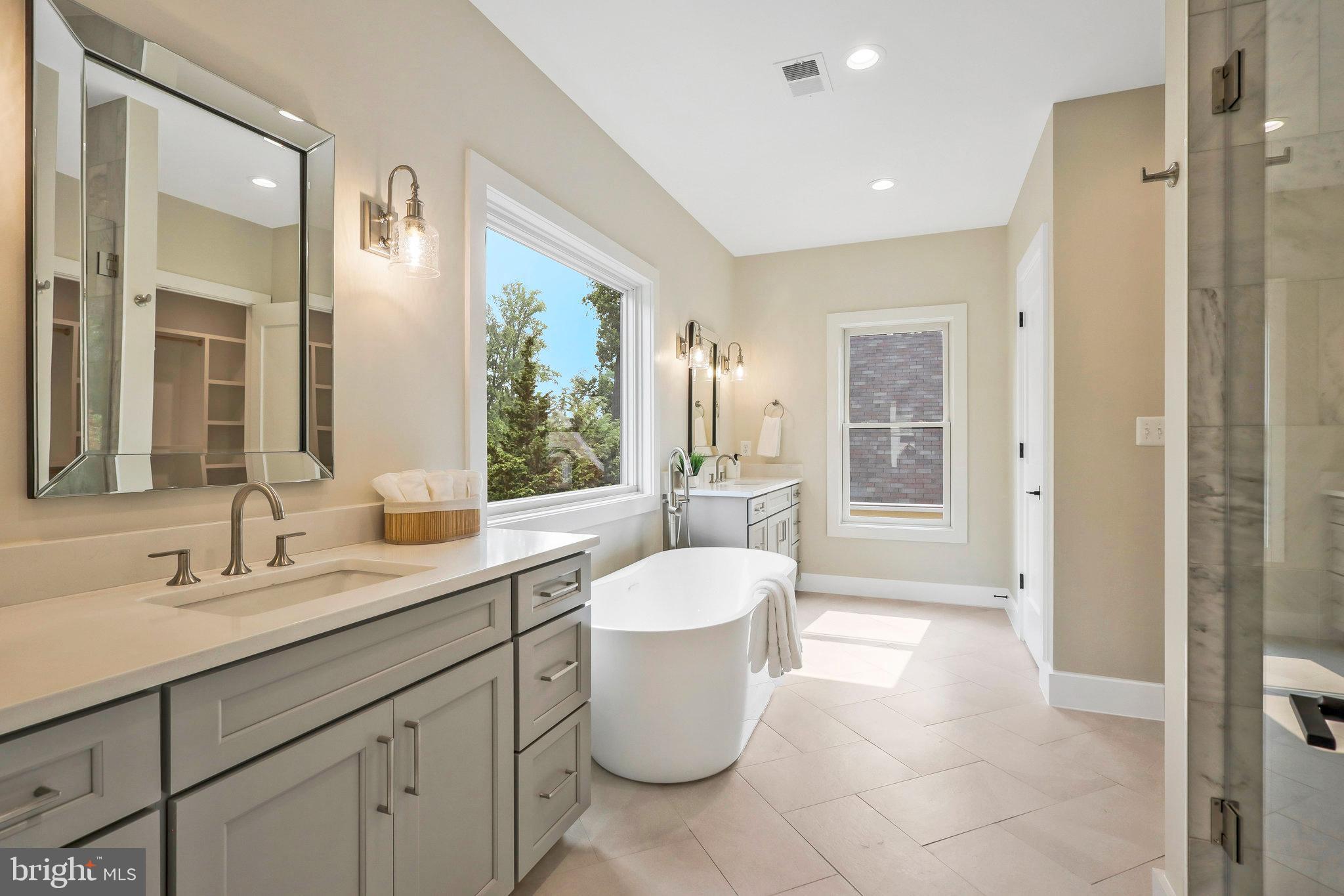 WAVERLY HILLS - Residential