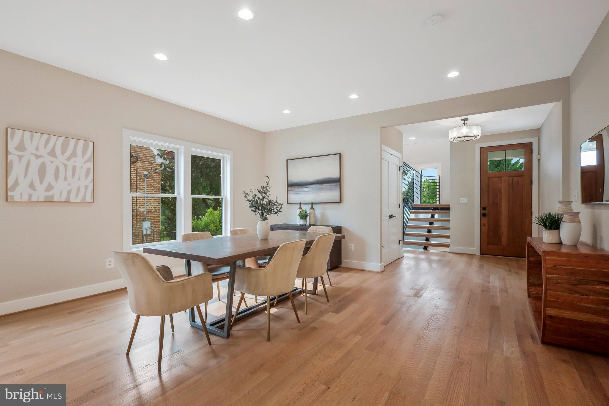 WAVERLY HILLS - Residential