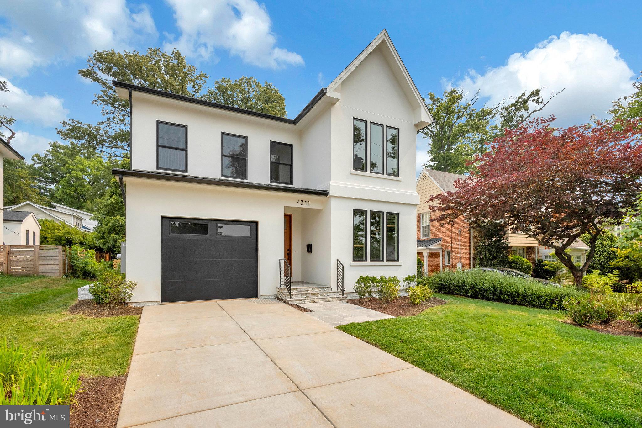 WAVERLY HILLS - Residential