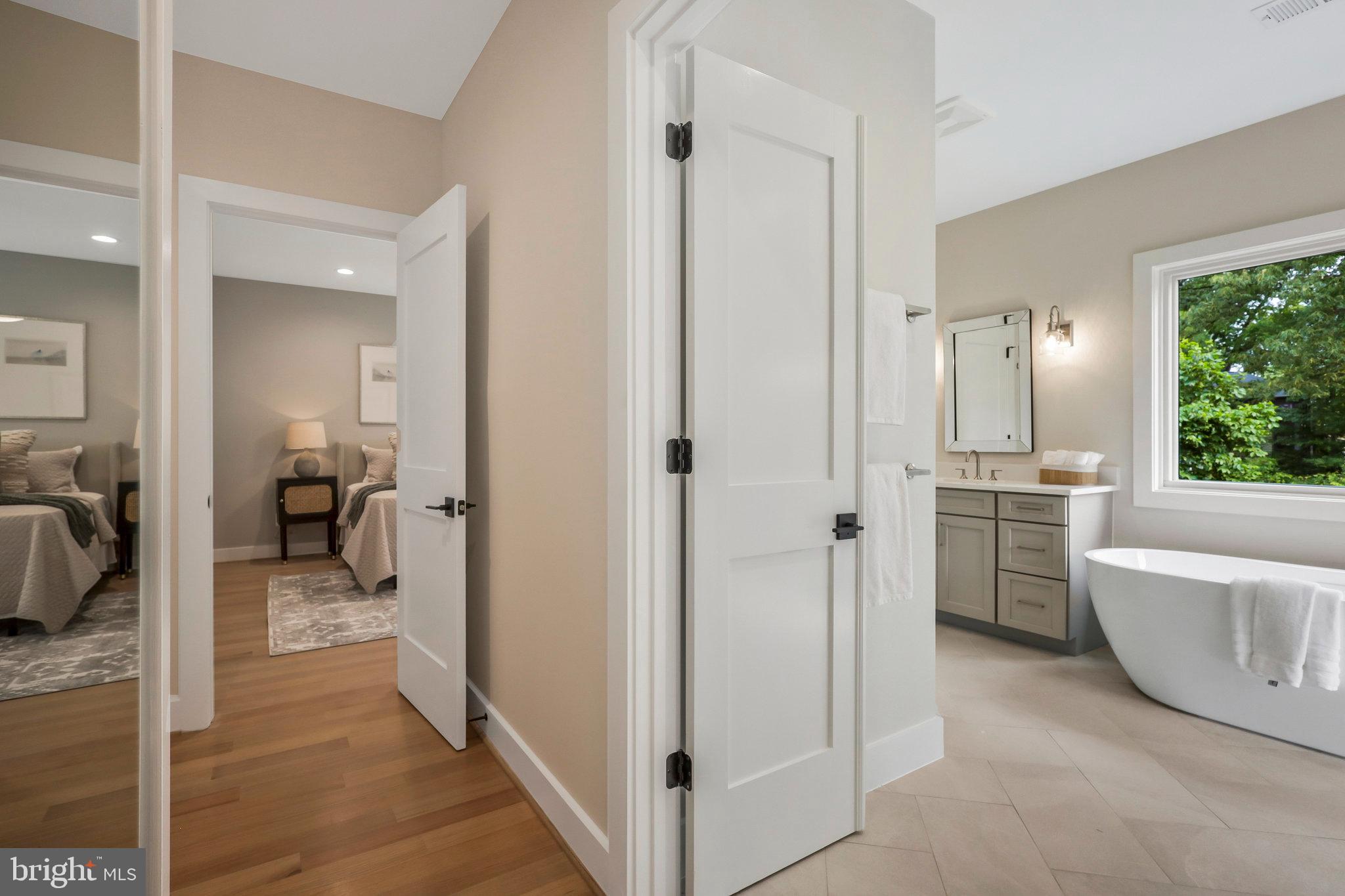 WAVERLY HILLS - Residential