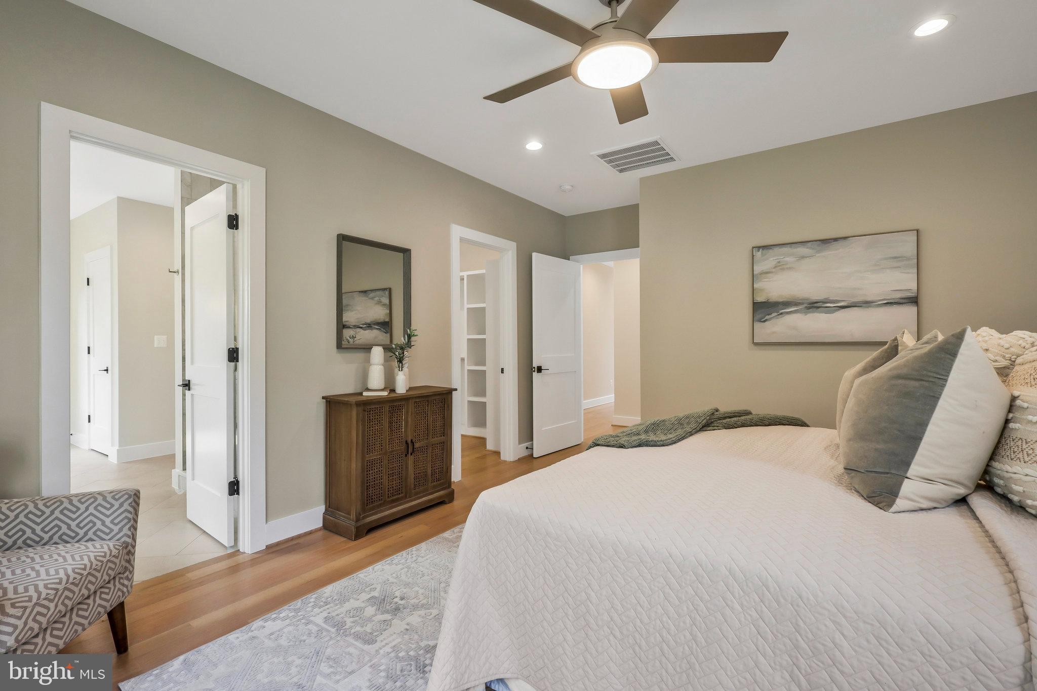 WAVERLY HILLS - Residential