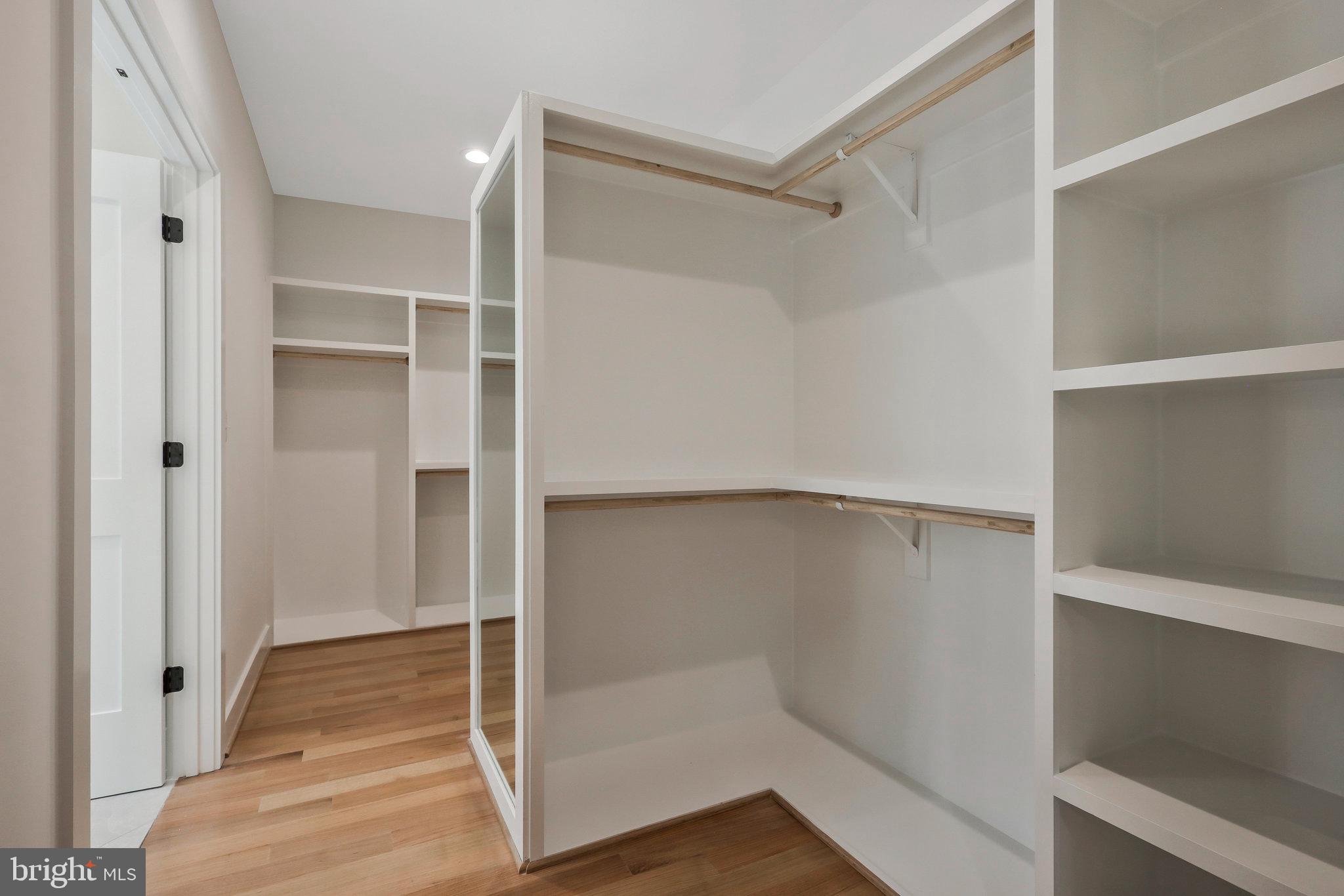 WAVERLY HILLS - Residential