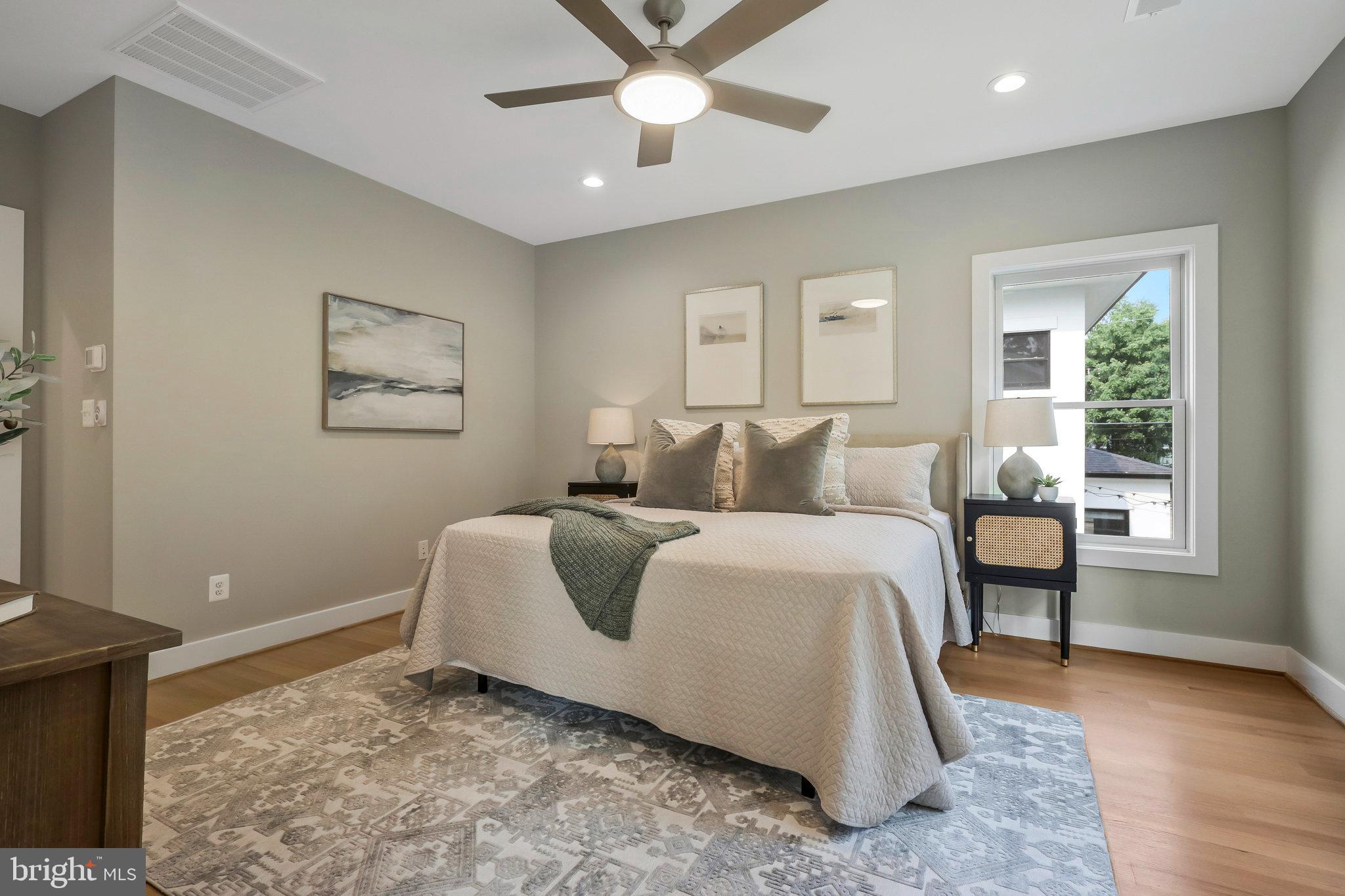 WAVERLY HILLS - Residential