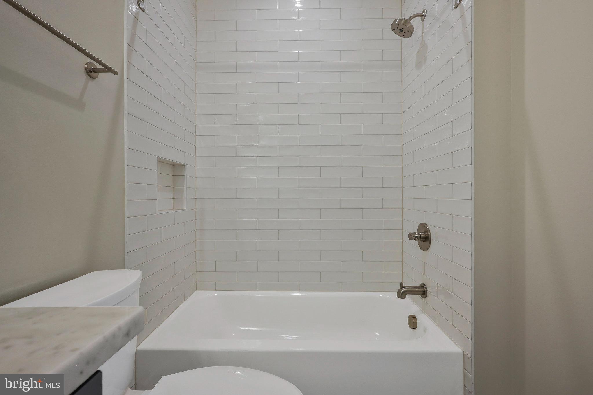 WAVERLY HILLS - Residential