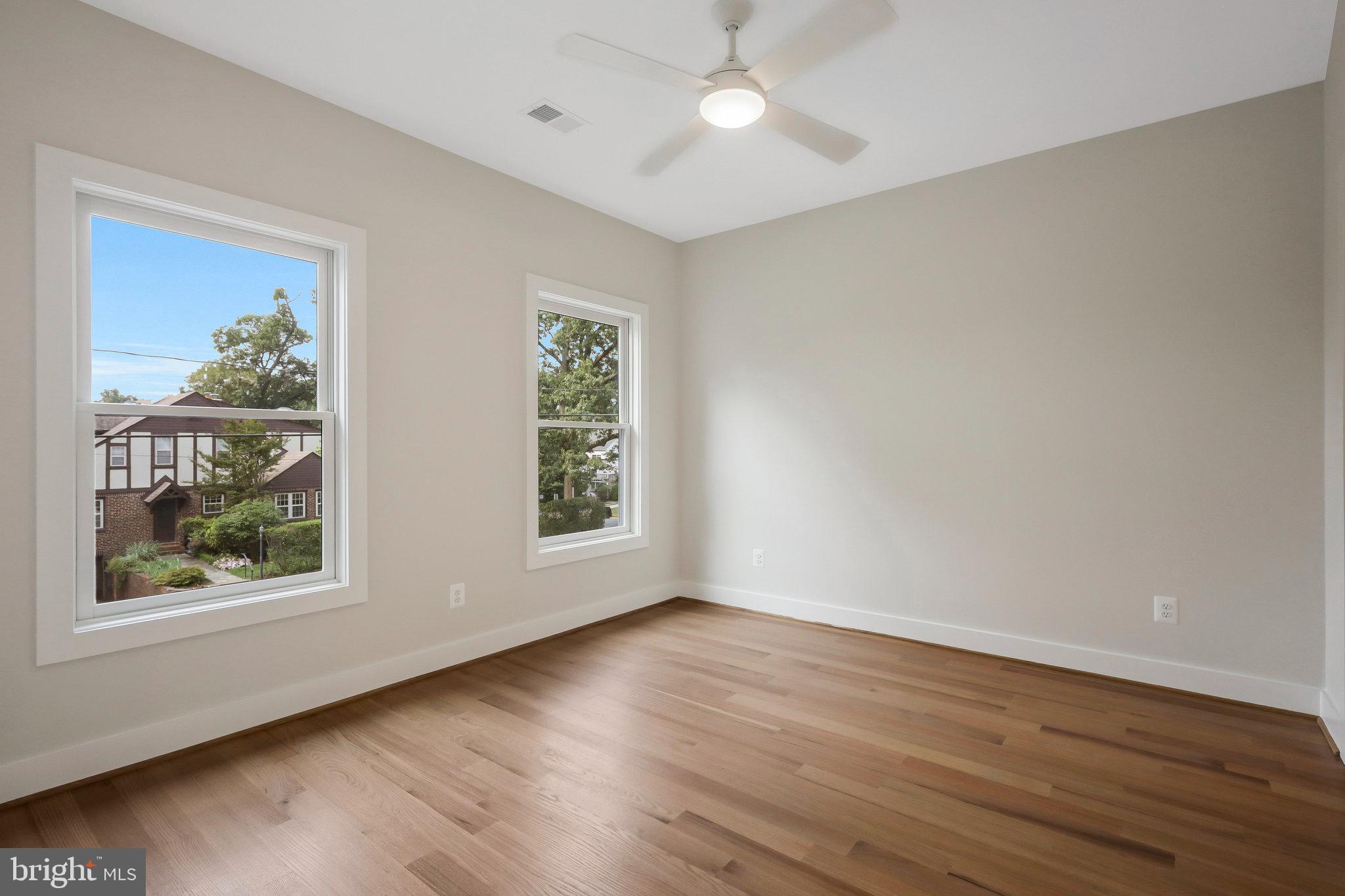 WAVERLY HILLS - Residential