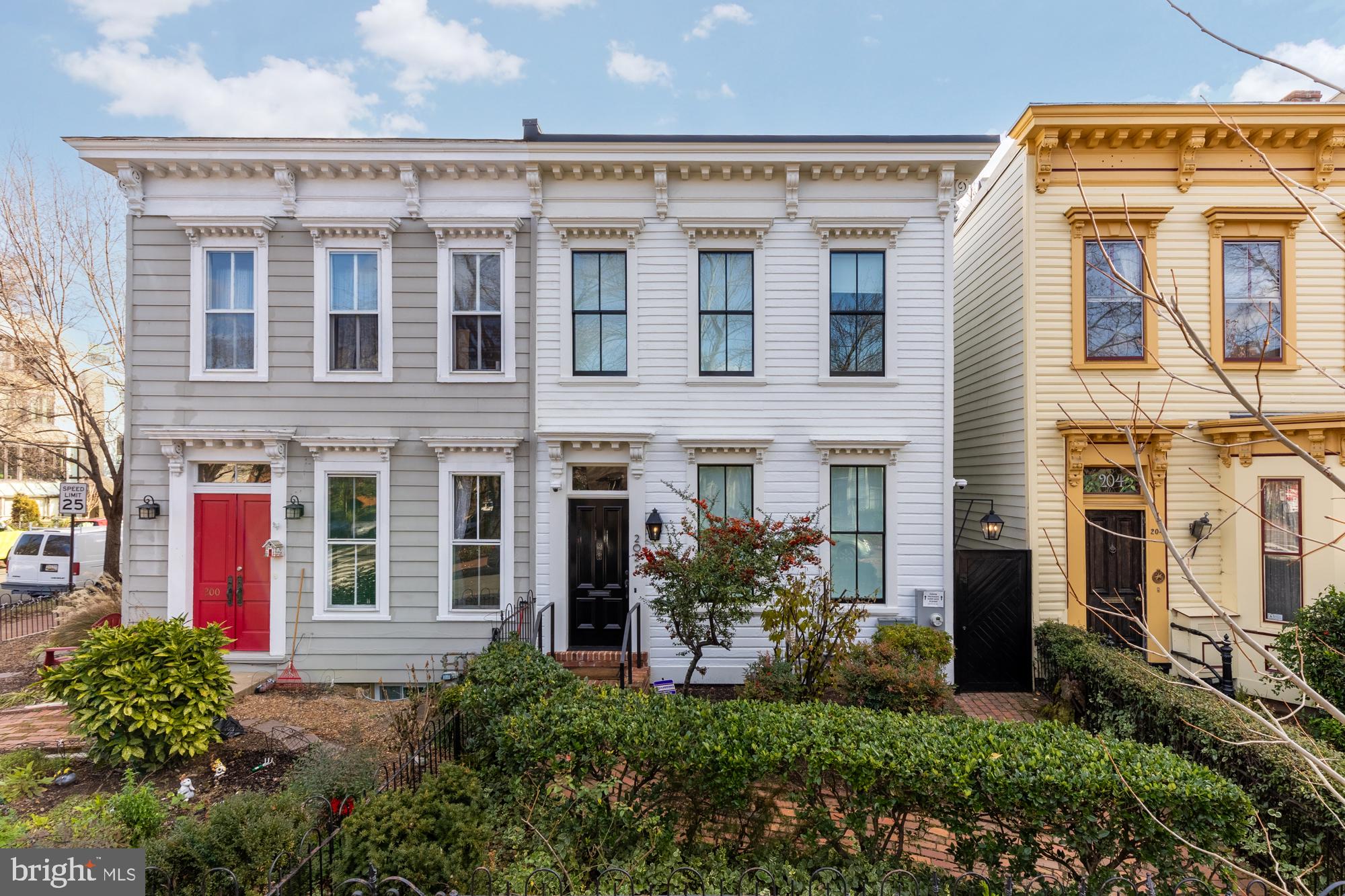 CAPITOL HILL - Residential