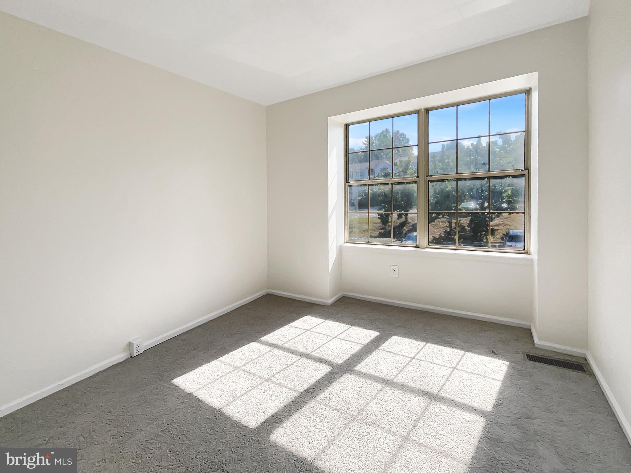 QUAIL HOLLOW - Residential