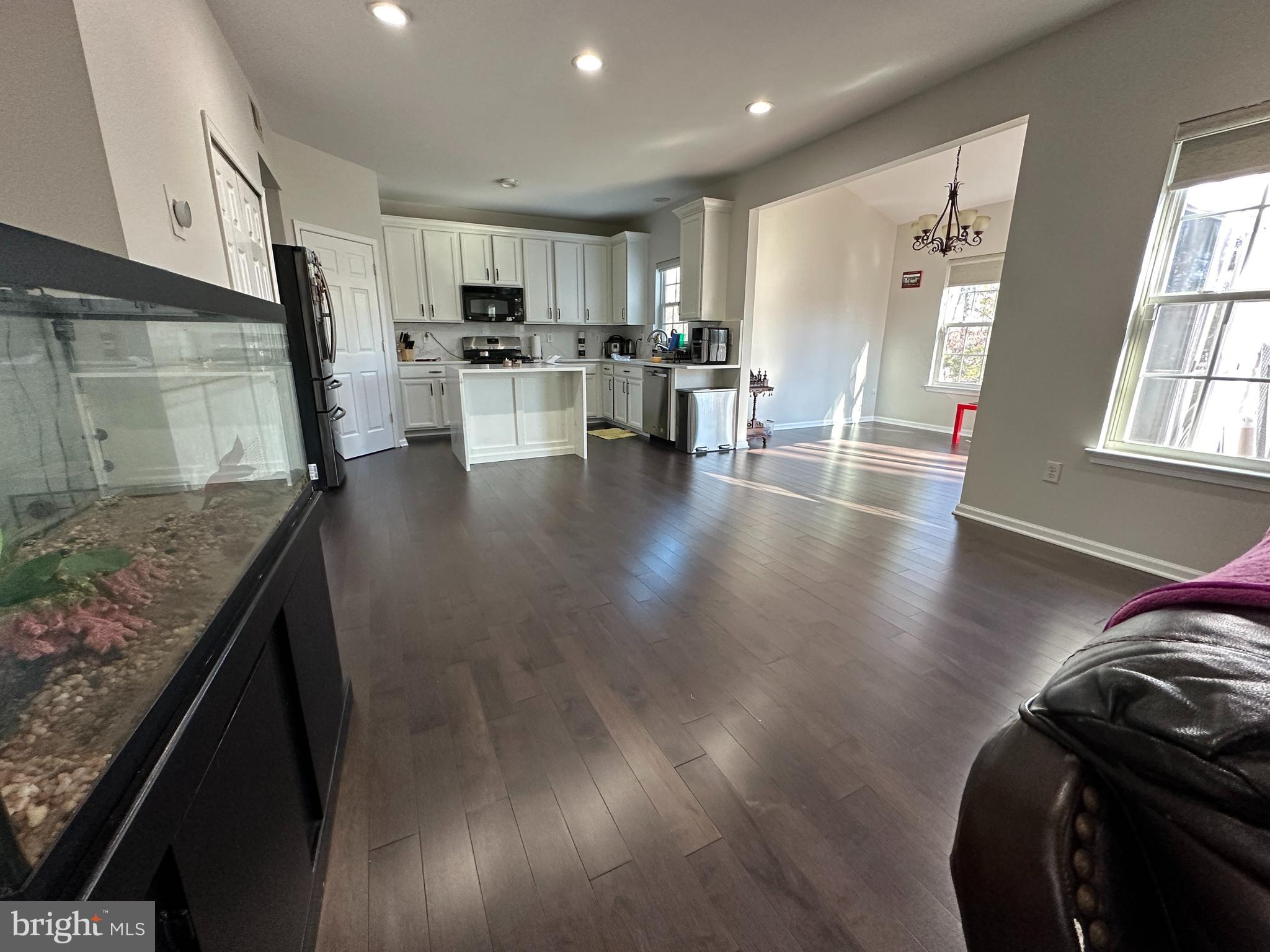 KINGS ARMS - Residential Lease