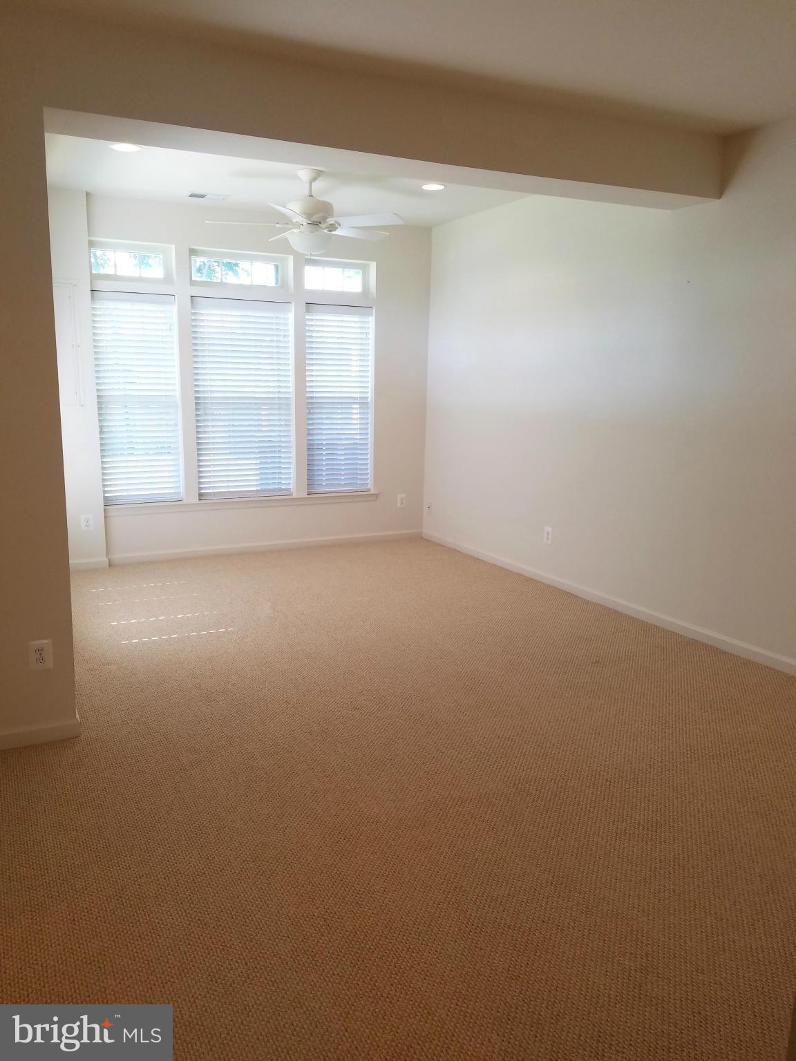 MONROE POINT - Residential Lease