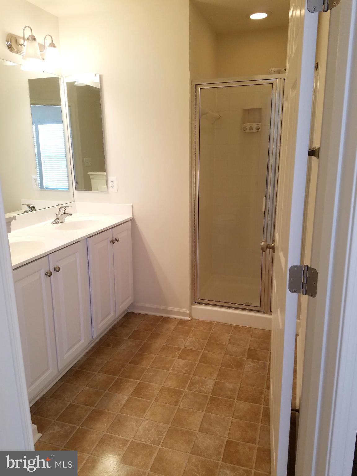 MONROE POINT - Residential Lease