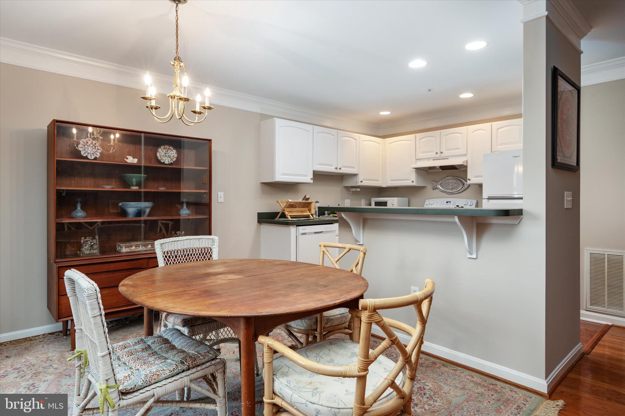 BAYSIDE MARINA - Residential