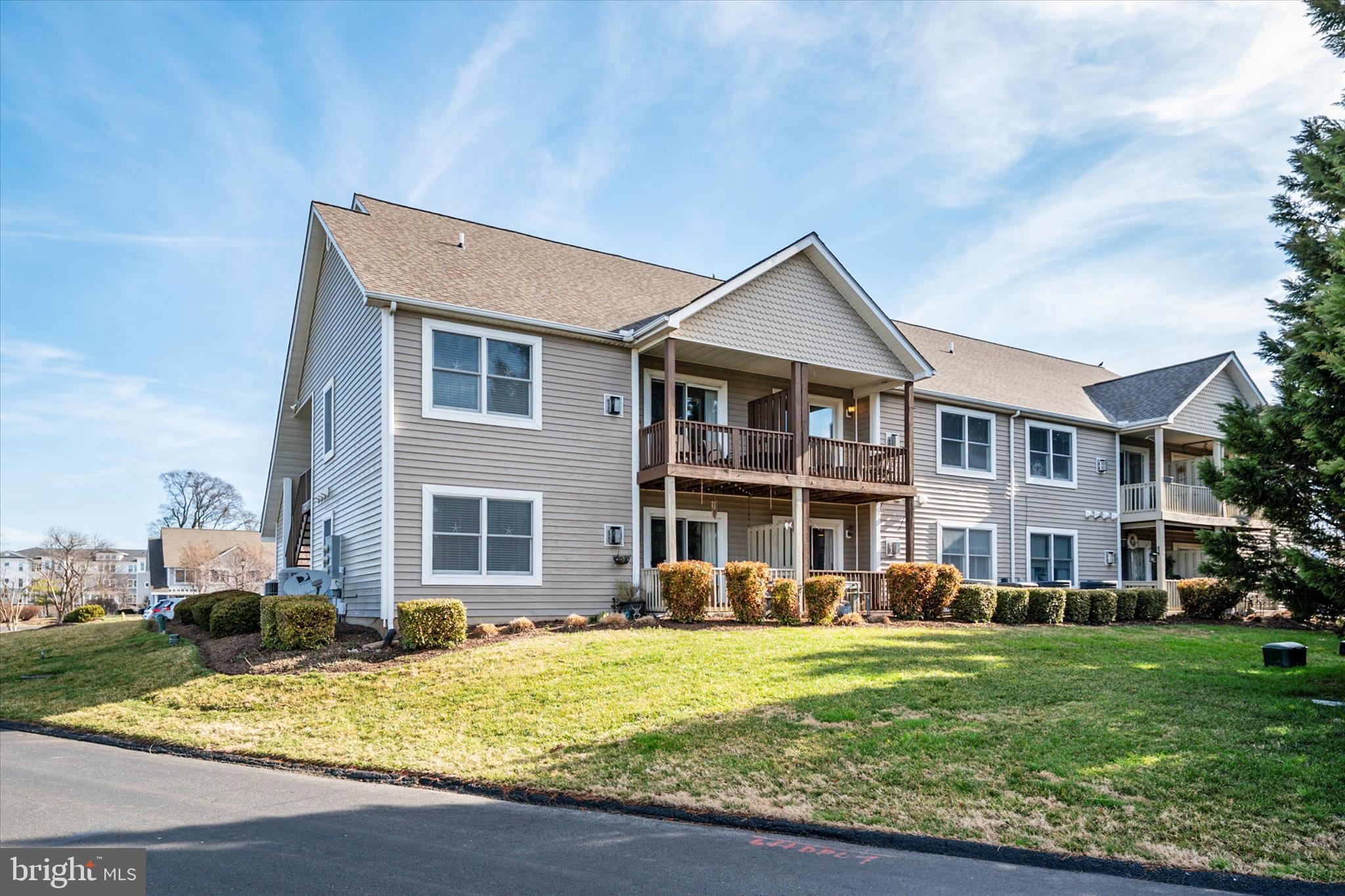 BAYSIDE MARINA - Residential