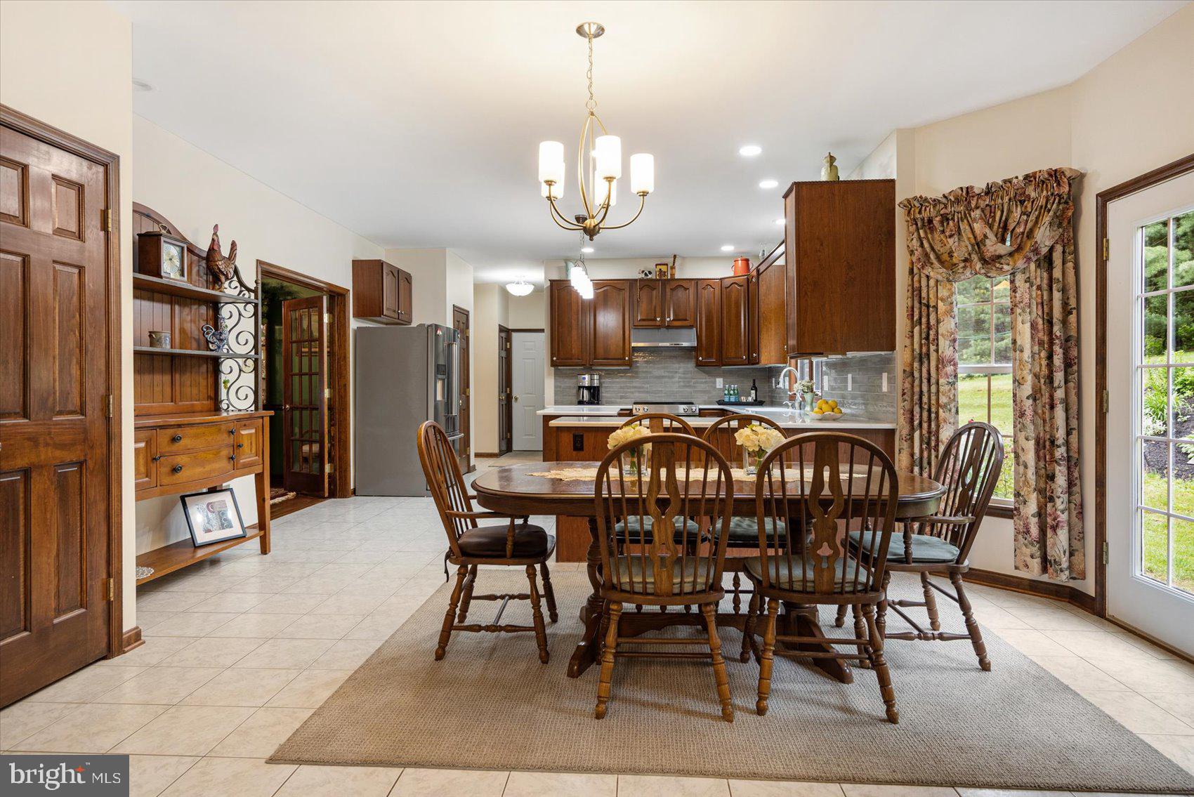 HAMPSTEAD - Residential