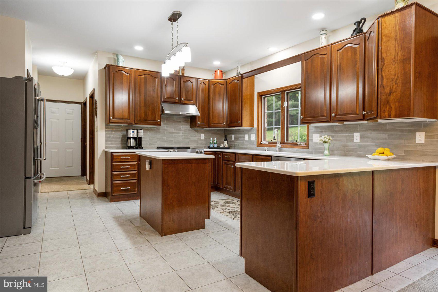 HAMPSTEAD - Residential