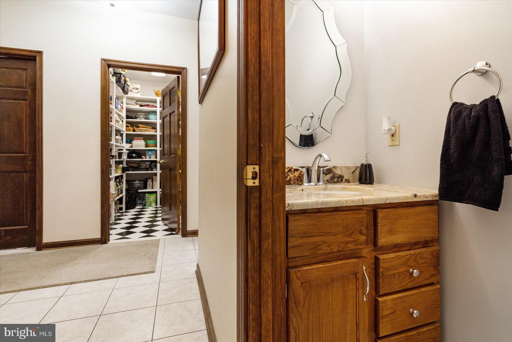 HAMPSTEAD - Residential